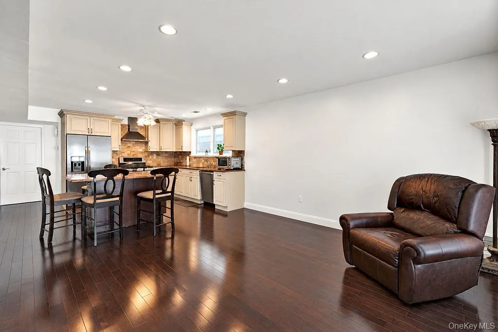162-07 85th Street, New York, NY, 5 Bedrooms Bedrooms, 10 Rooms Rooms,3 BathroomsBathrooms,Residential,For Rent,85th,0,1048065 162-07 85th Street, New York, NY, 5 Bedrooms Bedrooms, 10 Rooms Rooms,3 BathroomsBathrooms,Residential,For Rent,85th,0,1048065