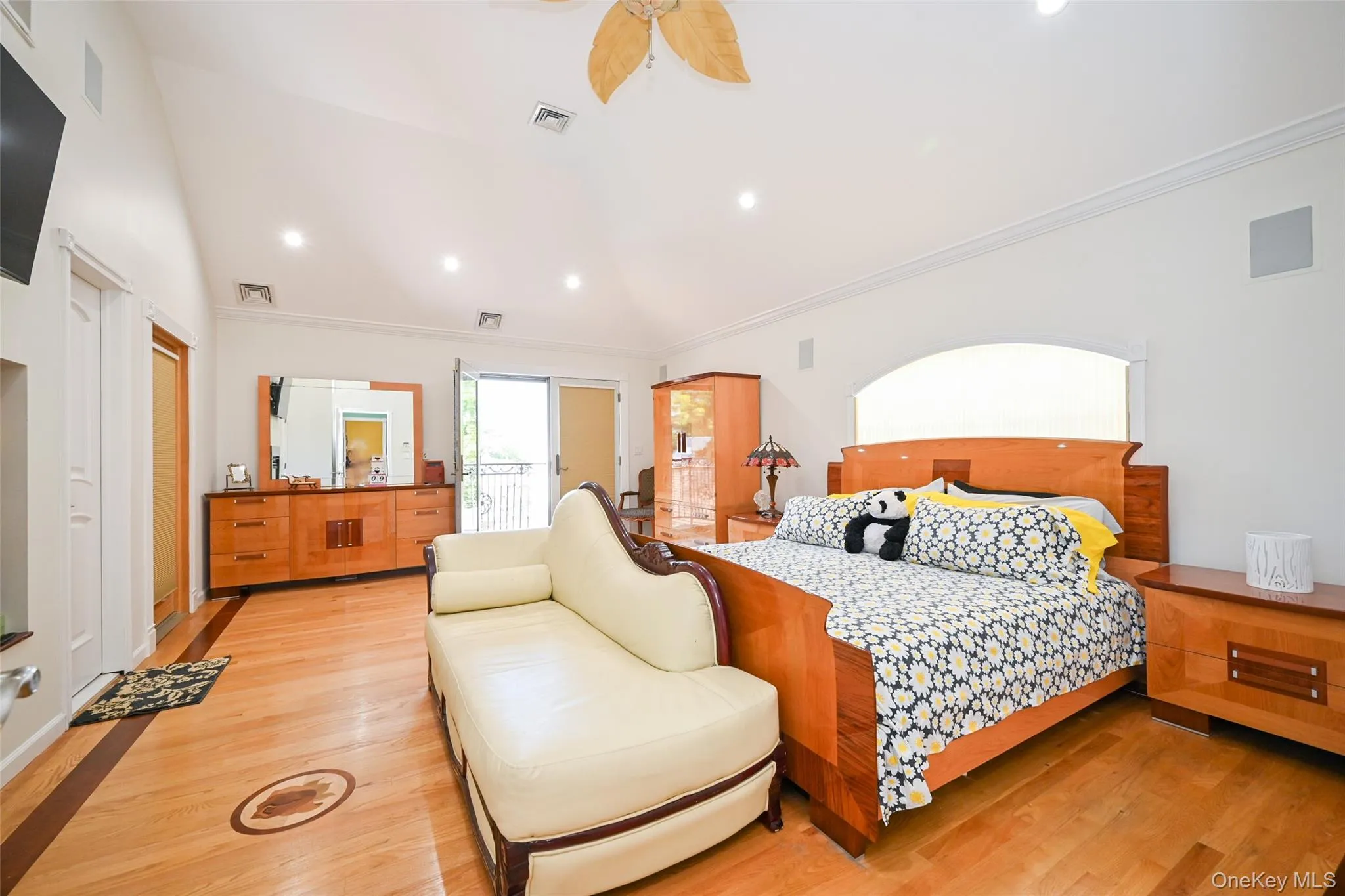 58-12 202nd Street, New York, NY, 3 Bedrooms Bedrooms, 12 Rooms Rooms,3 BathroomsBathrooms,Residential,For Rent,202nd,0,1048068 58-12 202nd Street, New York, NY, 3 Bedrooms Bedrooms, 12 Rooms Rooms,3 BathroomsBathrooms,Residential,For Rent,202nd,0,1048068