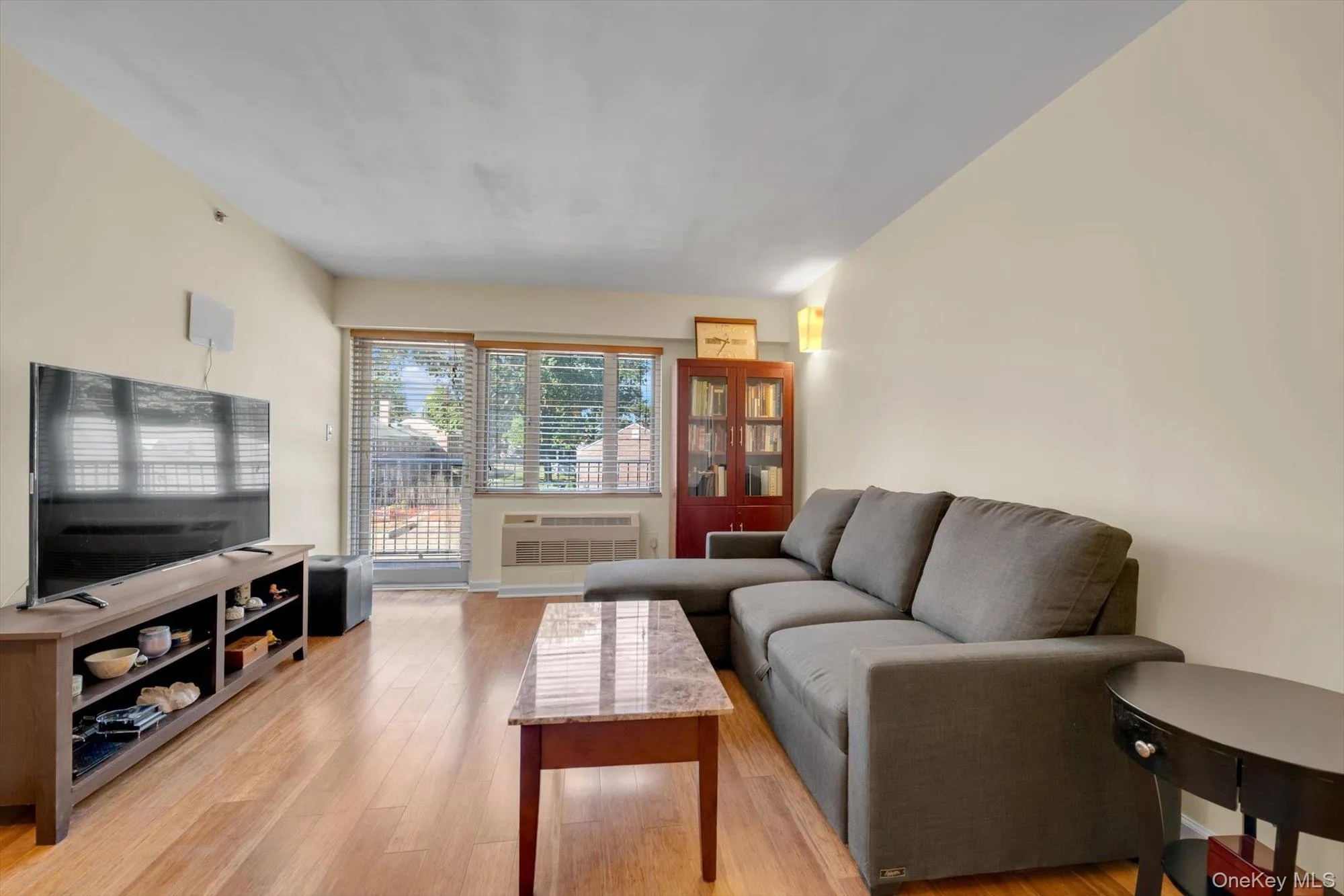 6434 Grand Central Parkway, New York, NY, 2 Bedrooms Bedrooms, 4 Rooms Rooms,2 BathroomsBathrooms,Residential,For Rent,Grand Central,0,1048069 6434 Grand Central Parkway, New York, NY, 2 Bedrooms Bedrooms, 4 Rooms Rooms,2 BathroomsBathrooms,Residential,For Rent,Grand Central,0,1048069