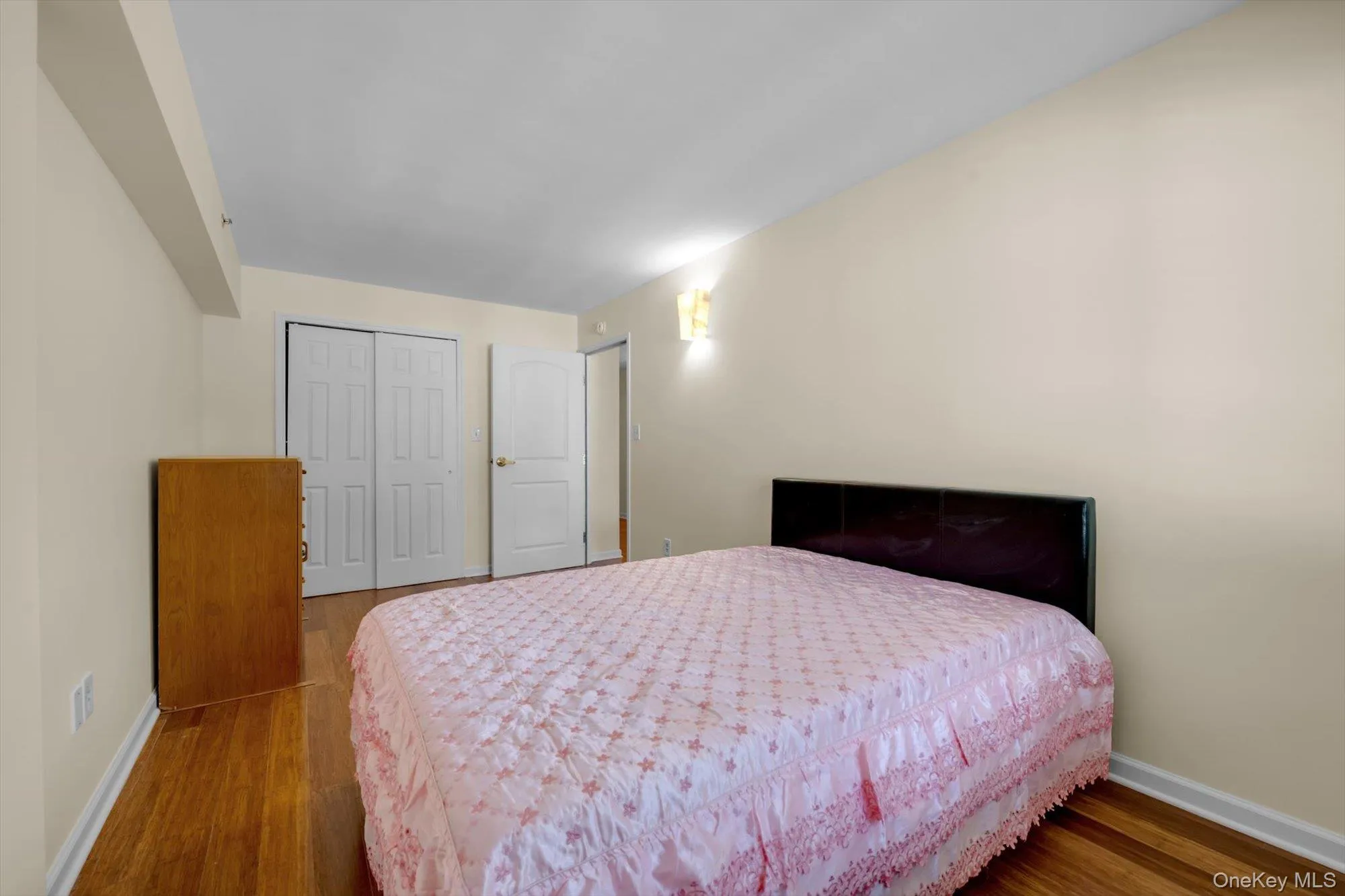 6434 Grand Central Parkway, New York, NY, 2 Bedrooms Bedrooms, 4 Rooms Rooms,2 BathroomsBathrooms,Residential,For Rent,Grand Central,0,1048069 6434 Grand Central Parkway, New York, NY, 2 Bedrooms Bedrooms, 4 Rooms Rooms,2 BathroomsBathrooms,Residential,For Rent,Grand Central,0,1048069