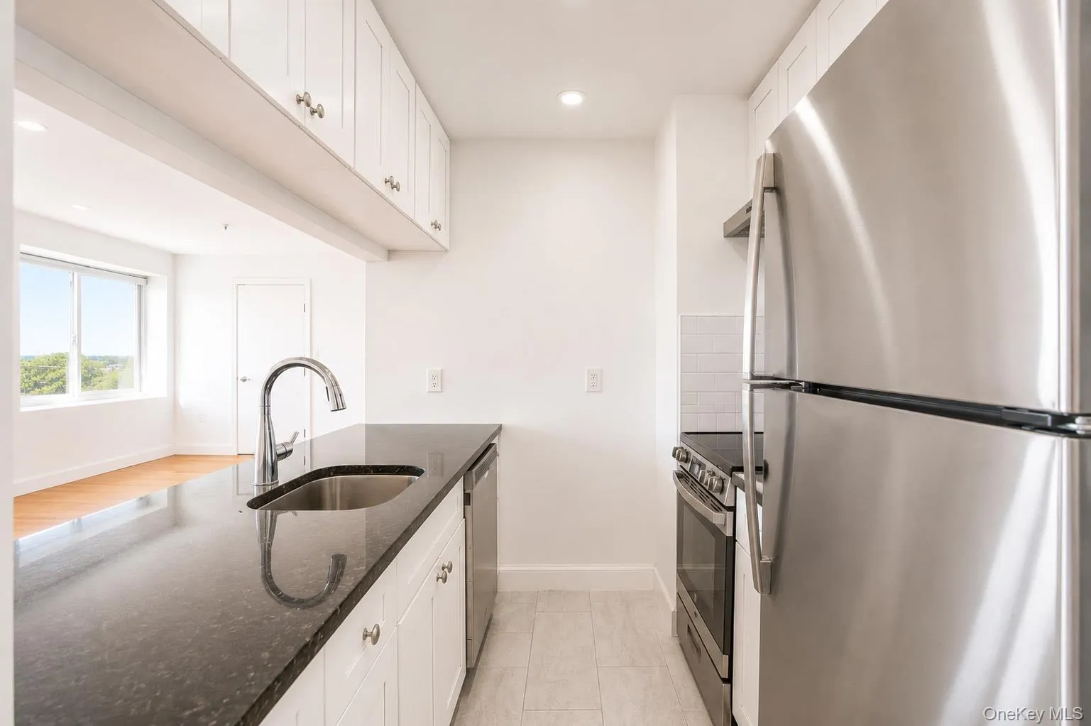 10 Franklin Boulevard, Long Beach, NY, 3 Rooms Rooms,1 BathroomBathrooms,Residential Lease,For Rent,Franklin,0,1048071 10 Franklin Boulevard, Long Beach, NY, 3 Rooms Rooms,1 BathroomBathrooms,Residential Lease,For Rent,Franklin,0,1048071