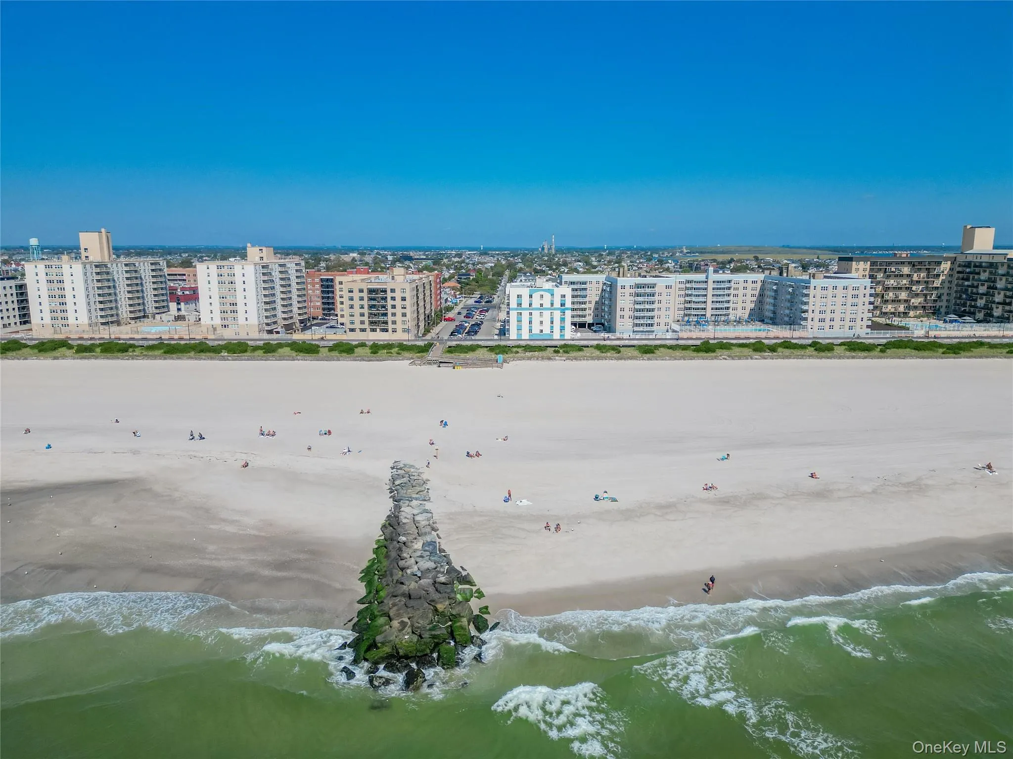 10 Franklin Boulevard, Long Beach, NY, 3 Rooms Rooms,1 BathroomBathrooms,Residential Lease,For Rent,Franklin,0,1048071 10 Franklin Boulevard, Long Beach, NY, 3 Rooms Rooms,1 BathroomBathrooms,Residential Lease,For Rent,Franklin,0,1048071