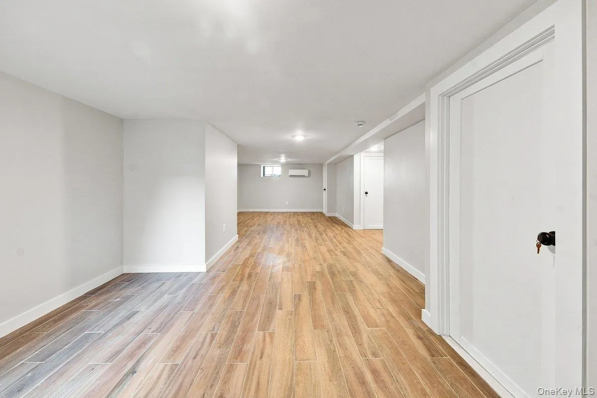1978 Needham, New York, NY, 4 Bedrooms Bedrooms, 6 Rooms Rooms,2 BathroomsBathrooms,Residential,For Rent,Needham,0,1048072 1978 Needham, New York, NY, 4 Bedrooms Bedrooms, 6 Rooms Rooms,2 BathroomsBathrooms,Residential,For Rent,Needham,0,1048072