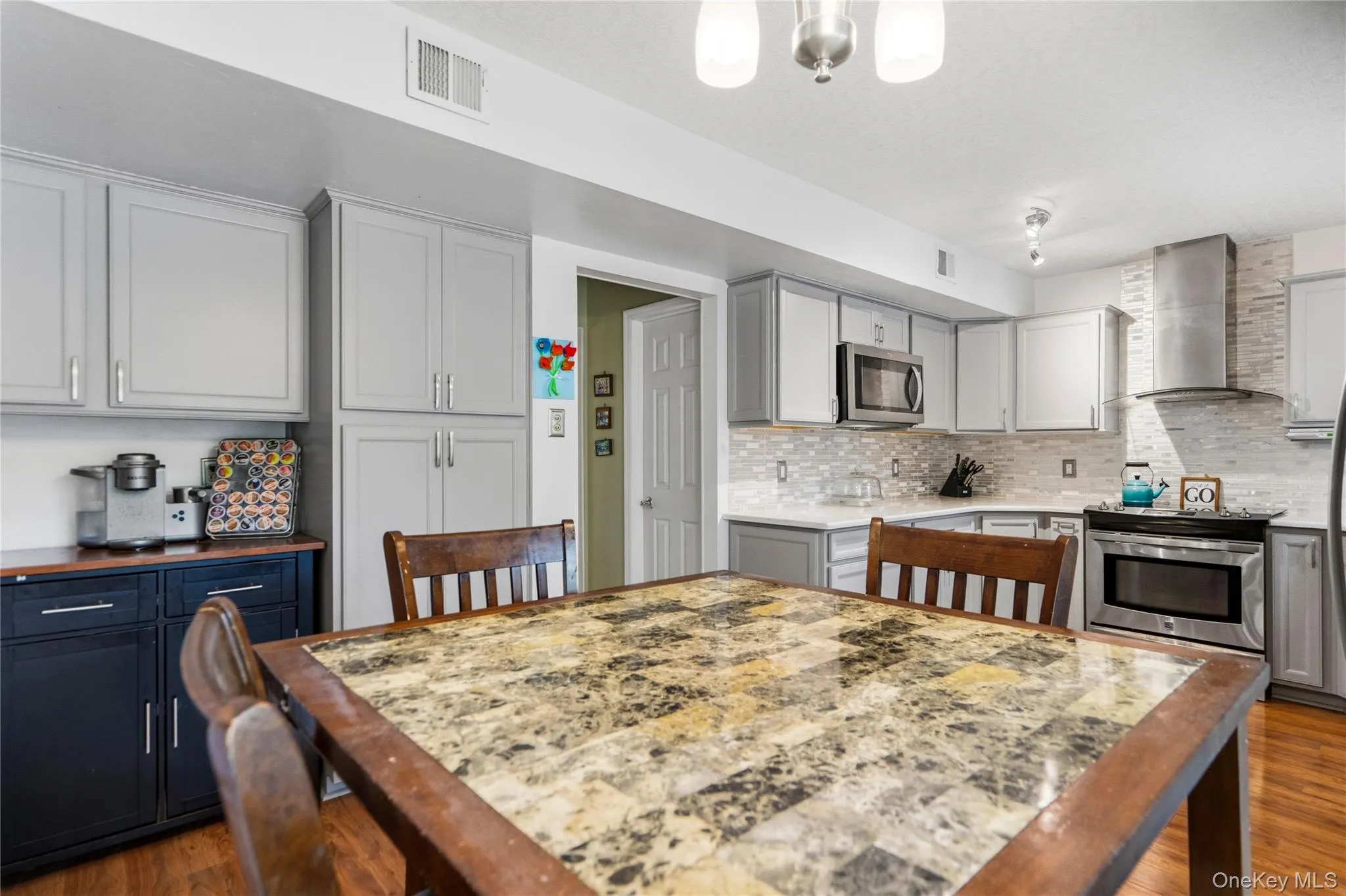 3 Palfrey Street, Brookhaven, NY, 4 Bedrooms Bedrooms, 9 Rooms Rooms,2 BathroomsBathrooms,Residential,For Rent,Palfrey,0,1048074 3 Palfrey Street, Brookhaven, NY, 4 Bedrooms Bedrooms, 9 Rooms Rooms,2 BathroomsBathrooms,Residential,For Rent,Palfrey,0,1048074