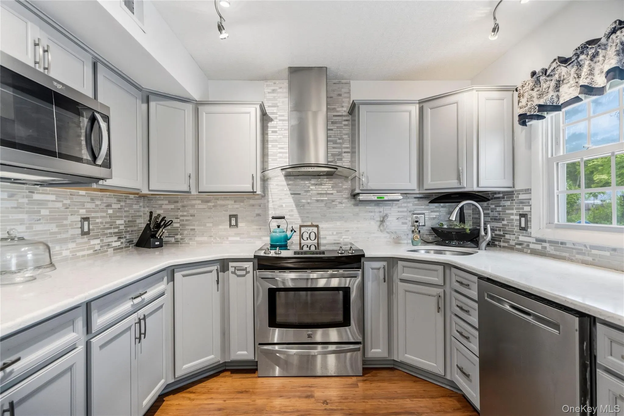 3 Palfrey Street, Brookhaven, NY, 4 Bedrooms Bedrooms, 9 Rooms Rooms,2 BathroomsBathrooms,Residential,For Rent,Palfrey,0,1048074 3 Palfrey Street, Brookhaven, NY, 4 Bedrooms Bedrooms, 9 Rooms Rooms,2 BathroomsBathrooms,Residential,For Rent,Palfrey,0,1048074