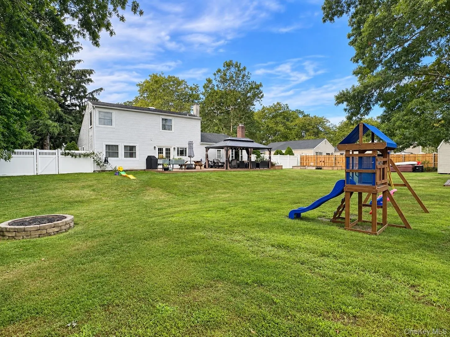 9 Sugarbush Lane, Brookhaven, NY, 4 Bedrooms Bedrooms, 8 Rooms Rooms,2 BathroomsBathrooms,Residential,For Rent,Sugarbush,0,1048076 9 Sugarbush Lane, Brookhaven, NY, 4 Bedrooms Bedrooms, 8 Rooms Rooms,2 BathroomsBathrooms,Residential,For Rent,Sugarbush,0,1048076