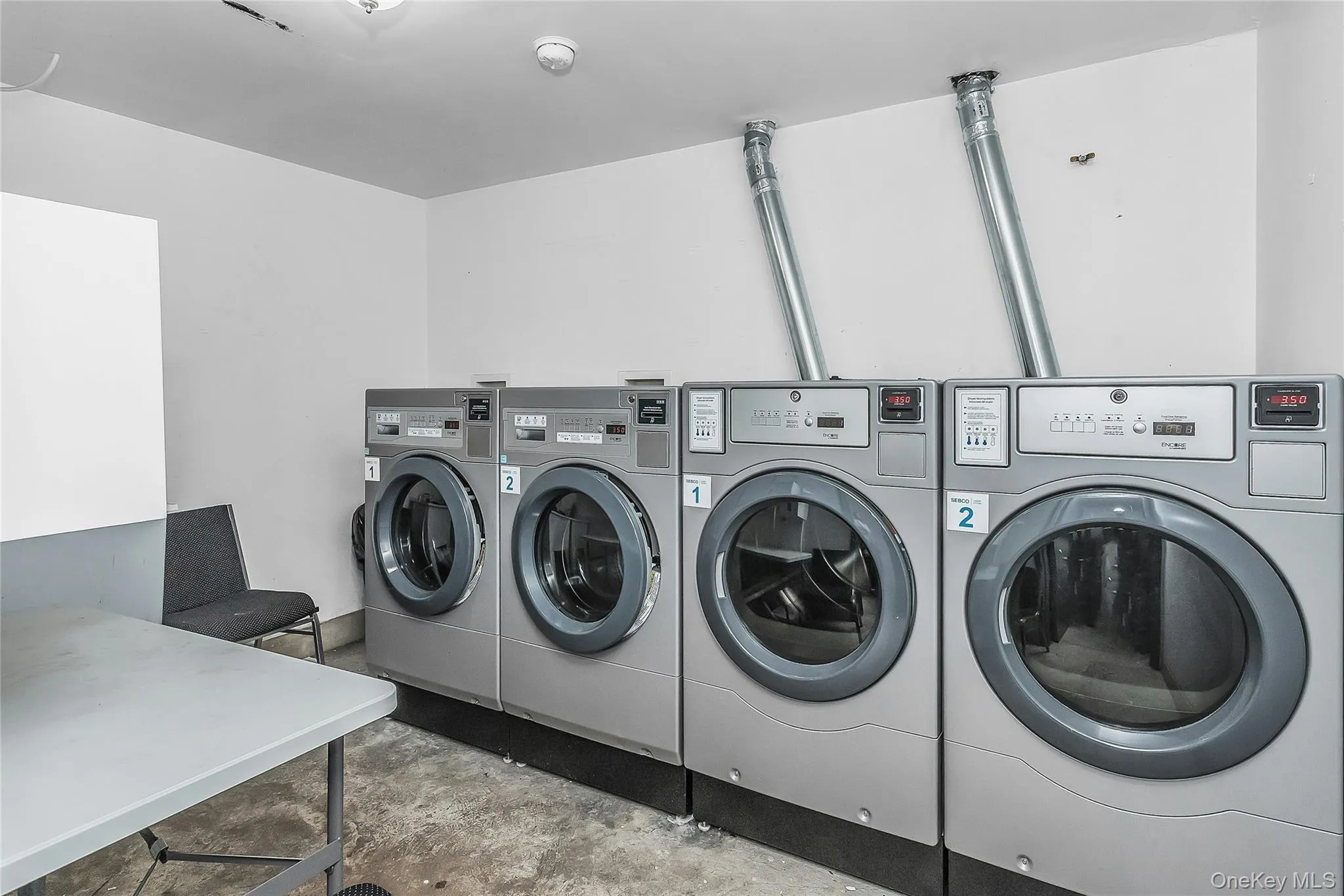 85-10 Elmhurst Avenue, New York, NY, 2 Bedrooms Bedrooms, 4 Rooms Rooms,2 BathroomsBathrooms,Residential,For Rent,Elmhurst,0,1048082 85-10 Elmhurst Avenue, New York, NY, 2 Bedrooms Bedrooms, 4 Rooms Rooms,2 BathroomsBathrooms,Residential,For Rent,Elmhurst,0,1048082