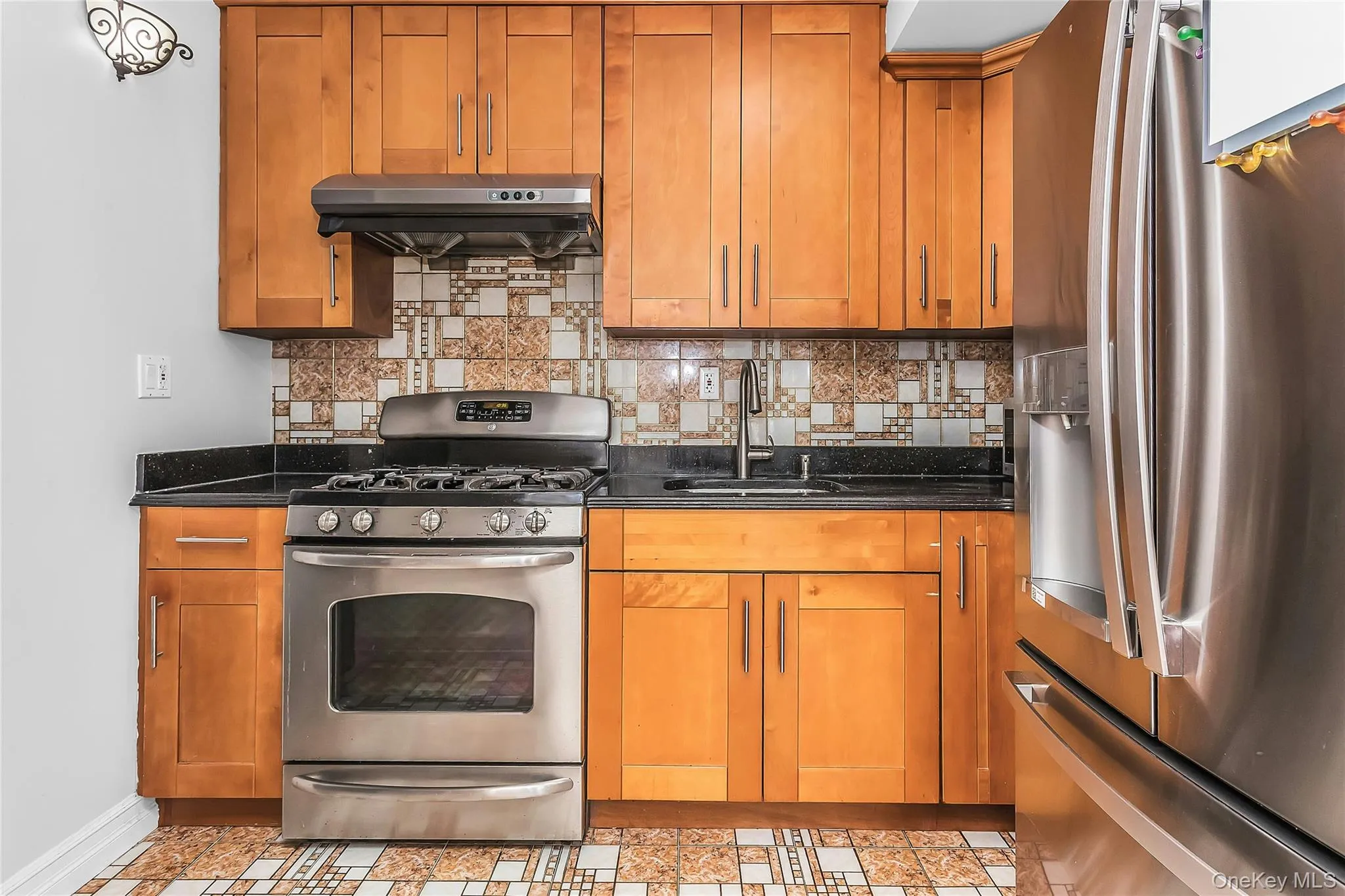 85-10 Elmhurst Avenue, New York, NY, 2 Bedrooms Bedrooms, 4 Rooms Rooms,2 BathroomsBathrooms,Residential,For Rent,Elmhurst,0,1048082 85-10 Elmhurst Avenue, New York, NY, 2 Bedrooms Bedrooms, 4 Rooms Rooms,2 BathroomsBathrooms,Residential,For Rent,Elmhurst,0,1048082