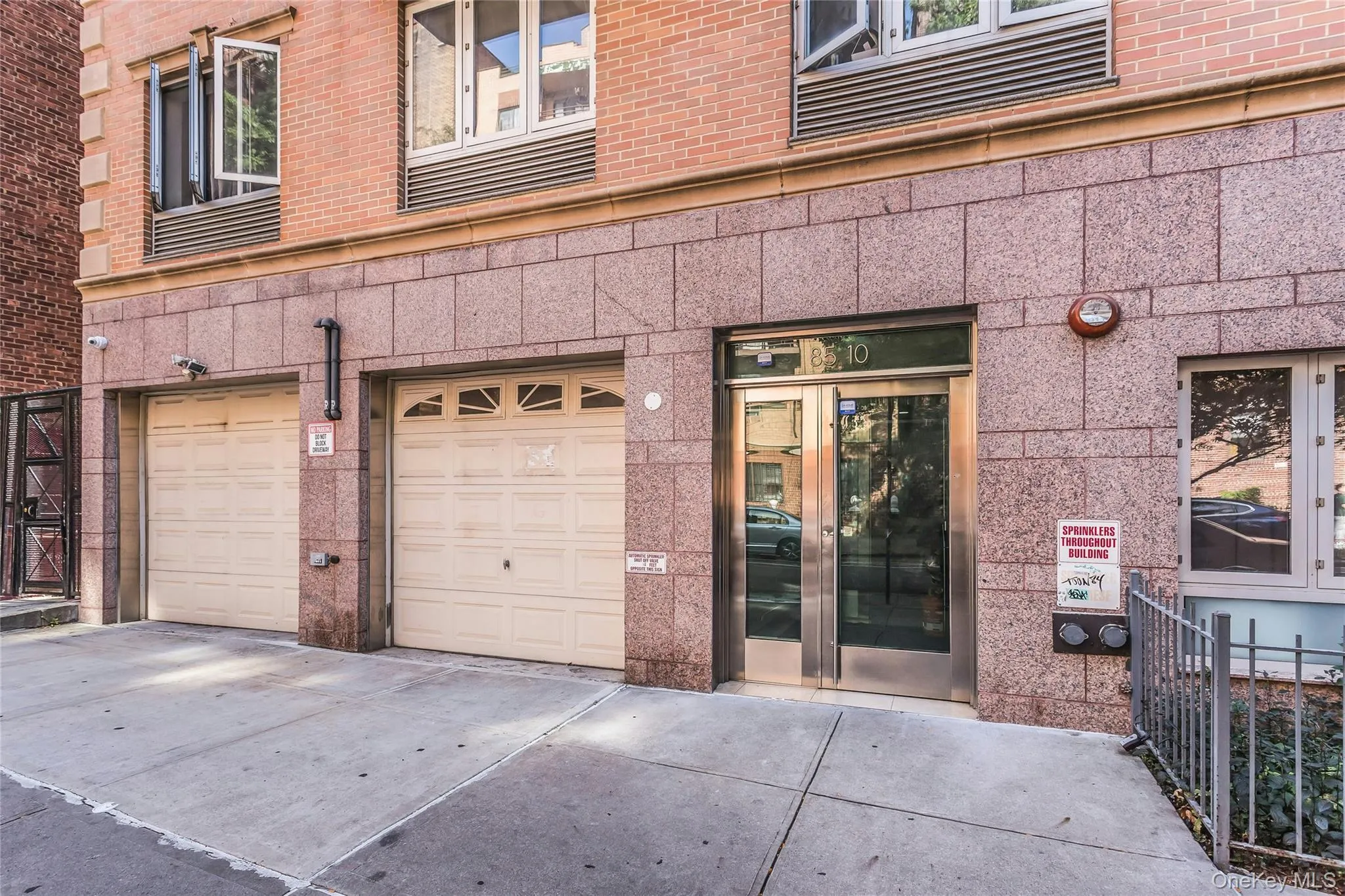 85-10 Elmhurst Avenue, New York, NY, 2 Bedrooms Bedrooms, 4 Rooms Rooms,2 BathroomsBathrooms,Residential,For Rent,Elmhurst,0,1048082 85-10 Elmhurst Avenue, New York, NY, 2 Bedrooms Bedrooms, 4 Rooms Rooms,2 BathroomsBathrooms,Residential,For Rent,Elmhurst,0,1048082