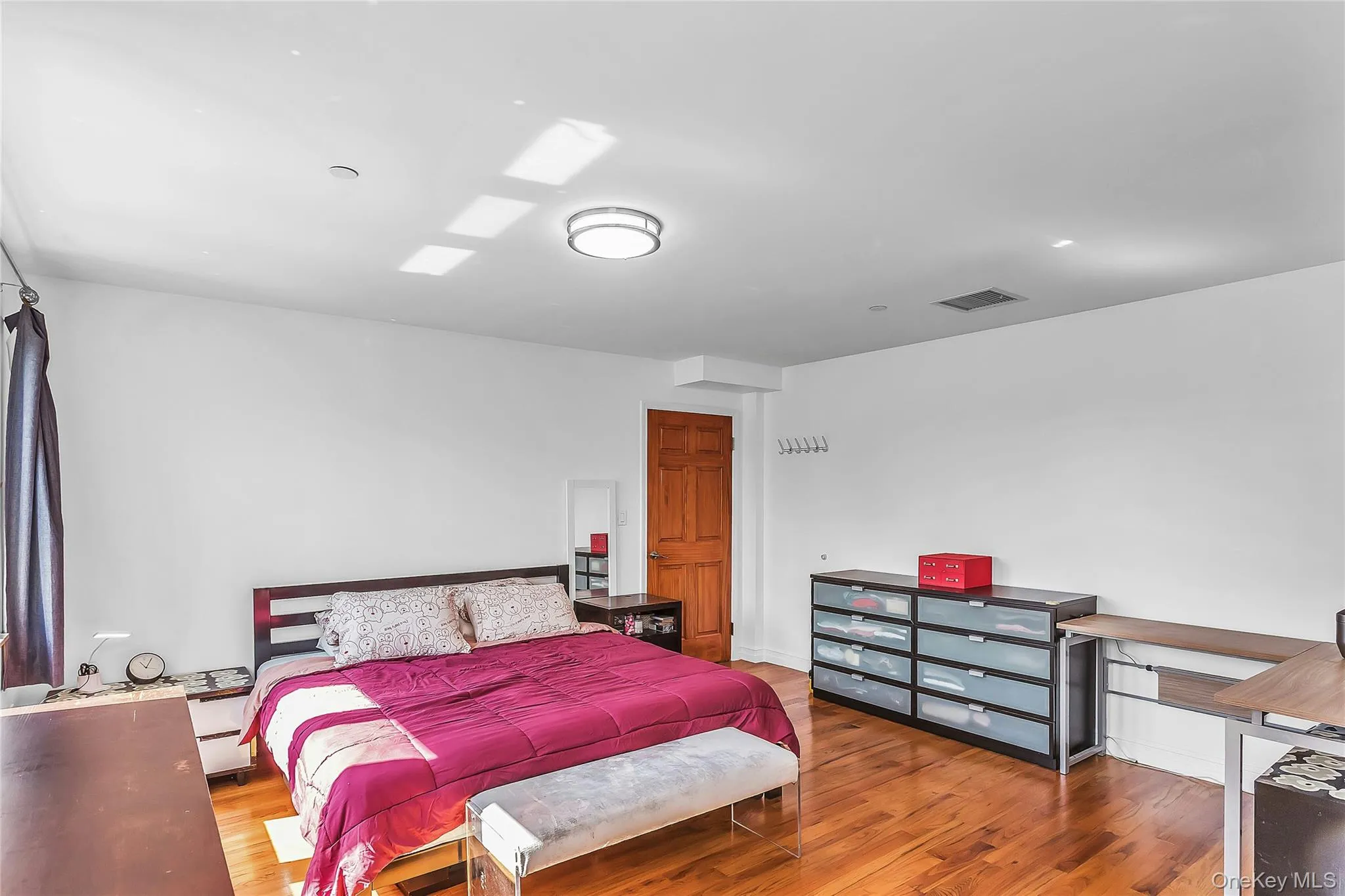 85-10 Elmhurst Avenue, New York, NY, 2 Bedrooms Bedrooms, 4 Rooms Rooms,2 BathroomsBathrooms,Residential,For Rent,Elmhurst,0,1048082 85-10 Elmhurst Avenue, New York, NY, 2 Bedrooms Bedrooms, 4 Rooms Rooms,2 BathroomsBathrooms,Residential,For Rent,Elmhurst,0,1048082