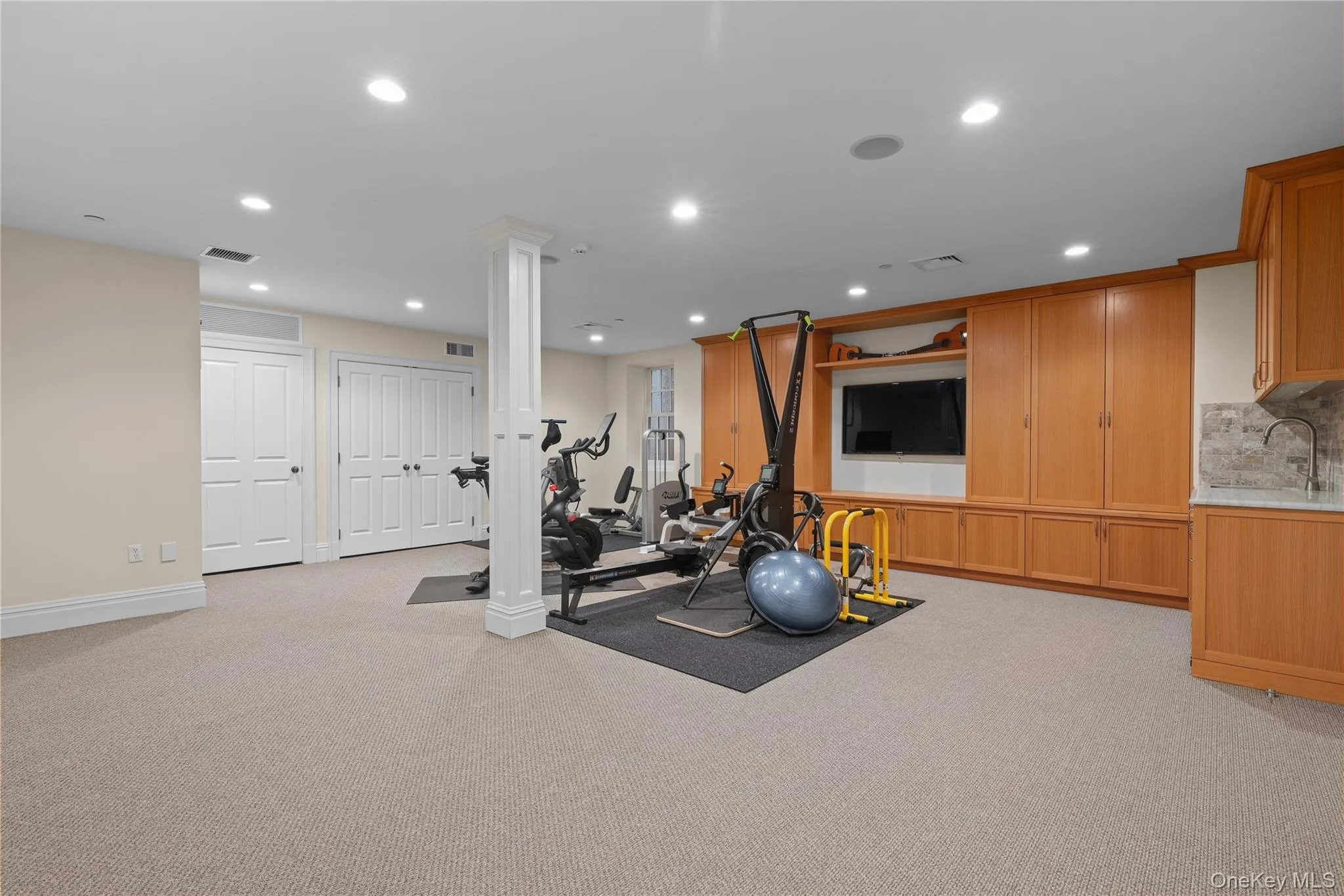 26 Archer Road, Harrison, NY, 6 Bedrooms Bedrooms, 15 Rooms Rooms,7 BathroomsBathrooms,Residential,For Rent,Archer,0,1048085 26 Archer Road, Harrison, NY, 6 Bedrooms Bedrooms, 15 Rooms Rooms,7 BathroomsBathrooms,Residential,For Rent,Archer,0,1048085