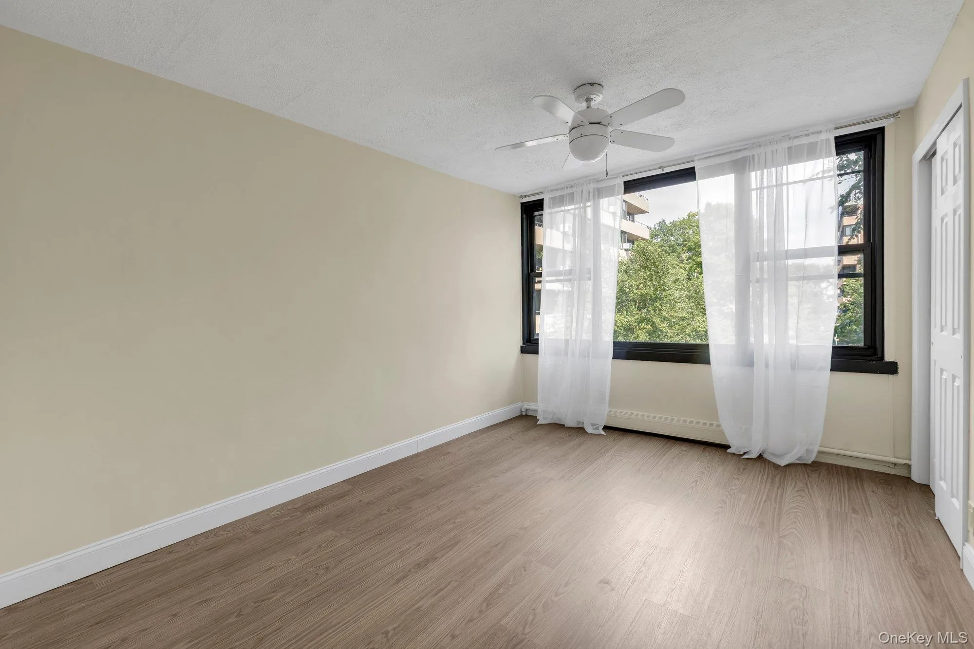 10-01 162 Street, New York, NY, 2 Bedrooms Bedrooms, 4 Rooms Rooms,1 BathroomBathrooms,Residential,For Rent,162,0,1048090 10-01 162 Street, New York, NY, 2 Bedrooms Bedrooms, 4 Rooms Rooms,1 BathroomBathrooms,Residential,For Rent,162,0,1048090