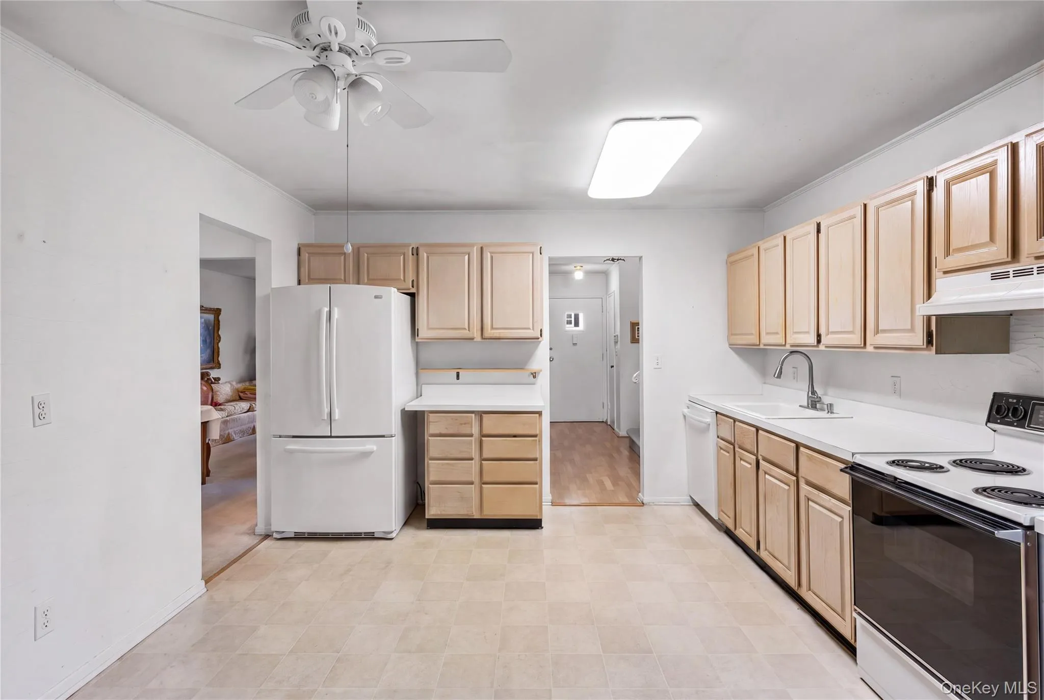7 Barby Lane, Oyster Bay, NY, 4 Bedrooms Bedrooms, 7 Rooms Rooms,3 BathroomsBathrooms,Residential,For Rent,Barby,0,1048093 7 Barby Lane, Oyster Bay, NY, 4 Bedrooms Bedrooms, 7 Rooms Rooms,3 BathroomsBathrooms,Residential,For Rent,Barby,0,1048093