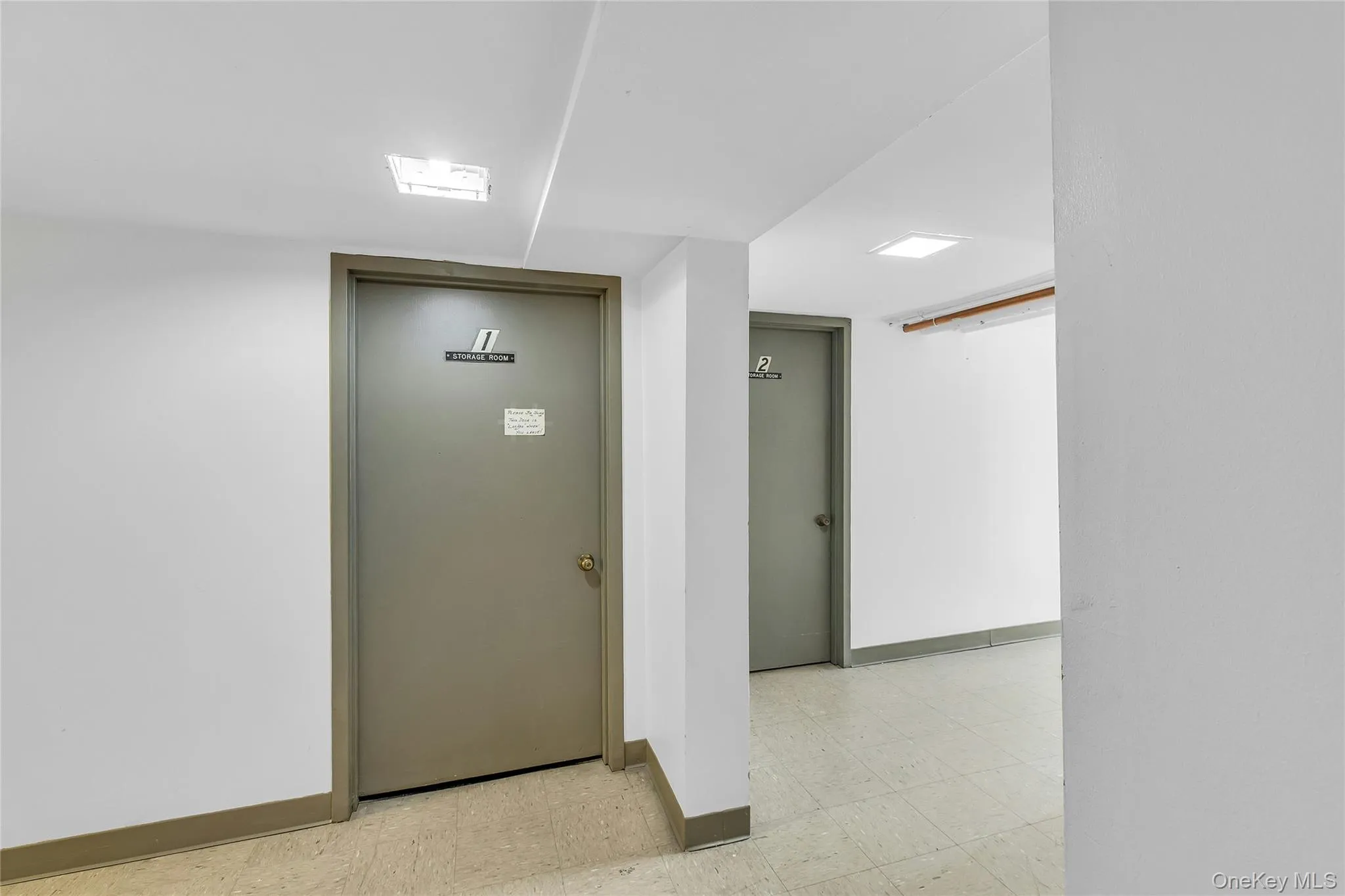 4030 Jerusalem Avenue, Hempstead, NY, 1 Bedroom Bedrooms, 4 Rooms Rooms,1 BathroomBathrooms,Residential,For Rent,Jerusalem,0,1048095 4030 Jerusalem Avenue, Hempstead, NY, 1 Bedroom Bedrooms, 4 Rooms Rooms,1 BathroomBathrooms,Residential,For Rent,Jerusalem,0,1048095