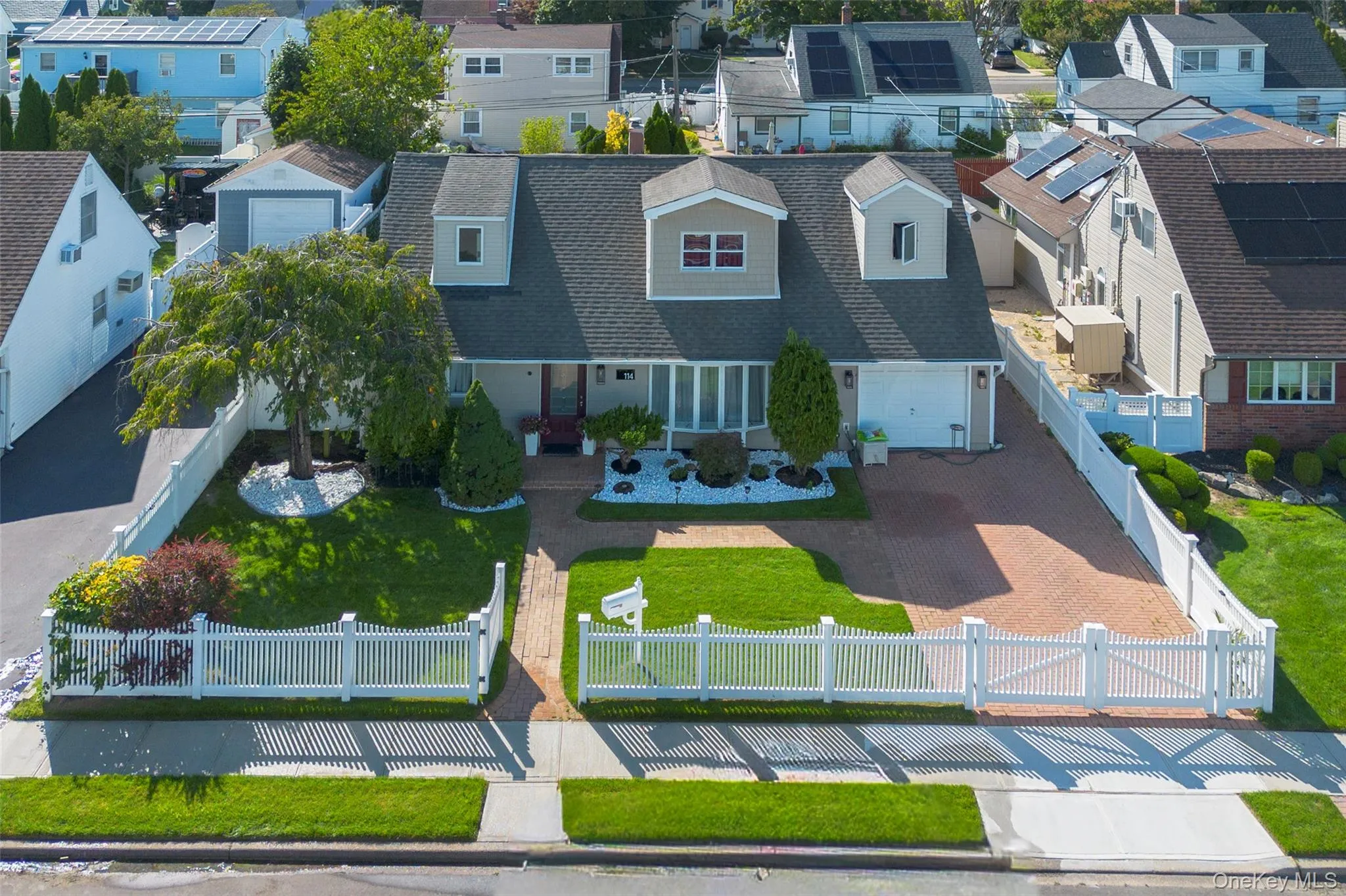 114 Southberry Lane, Hempstead, NY, 5 Bedrooms Bedrooms, 8 Rooms Rooms,2 BathroomsBathrooms,Residential,For Rent,Southberry,0,1048100 114 Southberry Lane, Hempstead, NY, 5 Bedrooms Bedrooms, 8 Rooms Rooms,2 BathroomsBathrooms,Residential,For Rent,Southberry,0,1048100