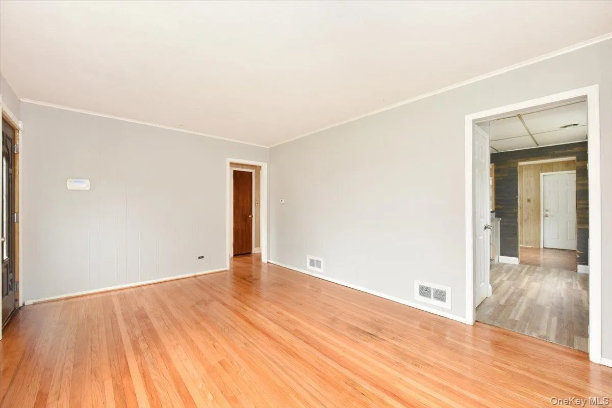 235 Madison Avenue, Hempstead, NY, 3 Bedrooms Bedrooms, 7 Rooms Rooms,1 BathroomBathrooms,Residential,For Rent,Madison,0,1048104 235 Madison Avenue, Hempstead, NY, 3 Bedrooms Bedrooms, 7 Rooms Rooms,1 BathroomBathrooms,Residential,For Rent,Madison,0,1048104