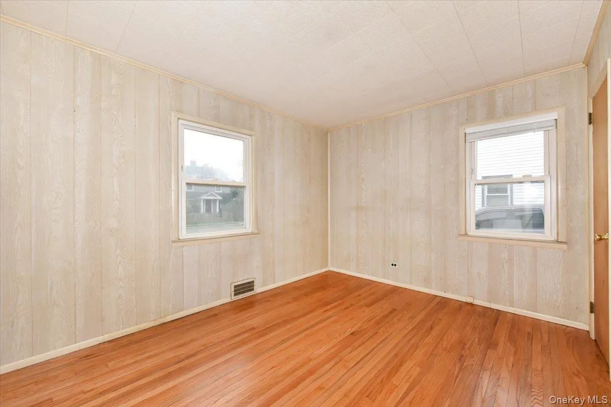 235 Madison Avenue, Hempstead, NY, 3 Bedrooms Bedrooms, 7 Rooms Rooms,1 BathroomBathrooms,Residential,For Rent,Madison,0,1048104 235 Madison Avenue, Hempstead, NY, 3 Bedrooms Bedrooms, 7 Rooms Rooms,1 BathroomBathrooms,Residential,For Rent,Madison,0,1048104