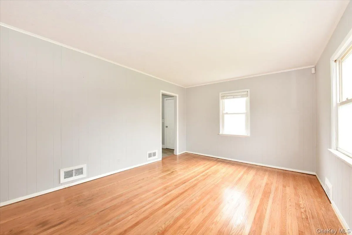 235 Madison Avenue, Hempstead, NY, 3 Bedrooms Bedrooms, 7 Rooms Rooms,1 BathroomBathrooms,Residential,For Rent,Madison,0,1048104 235 Madison Avenue, Hempstead, NY, 3 Bedrooms Bedrooms, 7 Rooms Rooms,1 BathroomBathrooms,Residential,For Rent,Madison,0,1048104