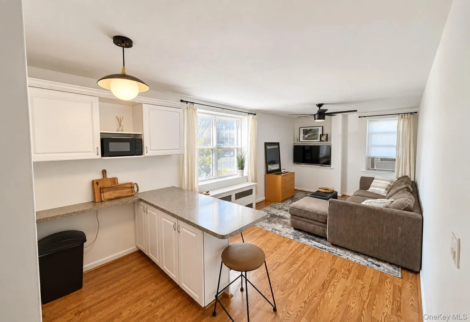 855 Broadway, Long Beach, NY, 2 Rooms Rooms,1 BathroomBathrooms,Residential Lease,For Rent,Broadway,0,1048109 855 Broadway, Long Beach, NY, 2 Rooms Rooms,1 BathroomBathrooms,Residential Lease,For Rent,Broadway,0,1048109