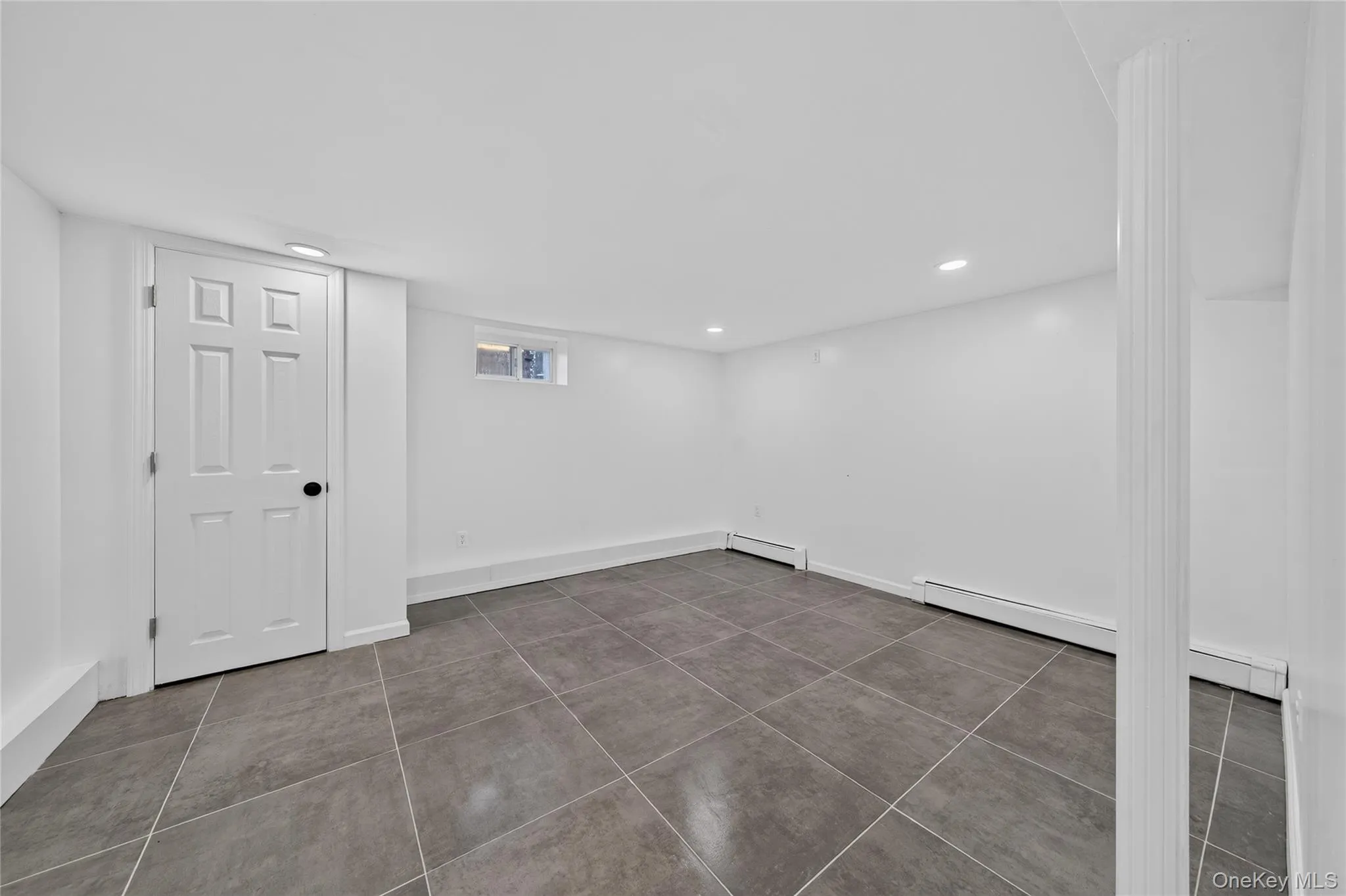 28 Roslyn Avenue, Brookhaven, NY, 3 Bedrooms Bedrooms, 7 Rooms Rooms,3 BathroomsBathrooms,Residential,For Rent,Roslyn,0,1048110 28 Roslyn Avenue, Brookhaven, NY, 3 Bedrooms Bedrooms, 7 Rooms Rooms,3 BathroomsBathrooms,Residential,For Rent,Roslyn,0,1048110
