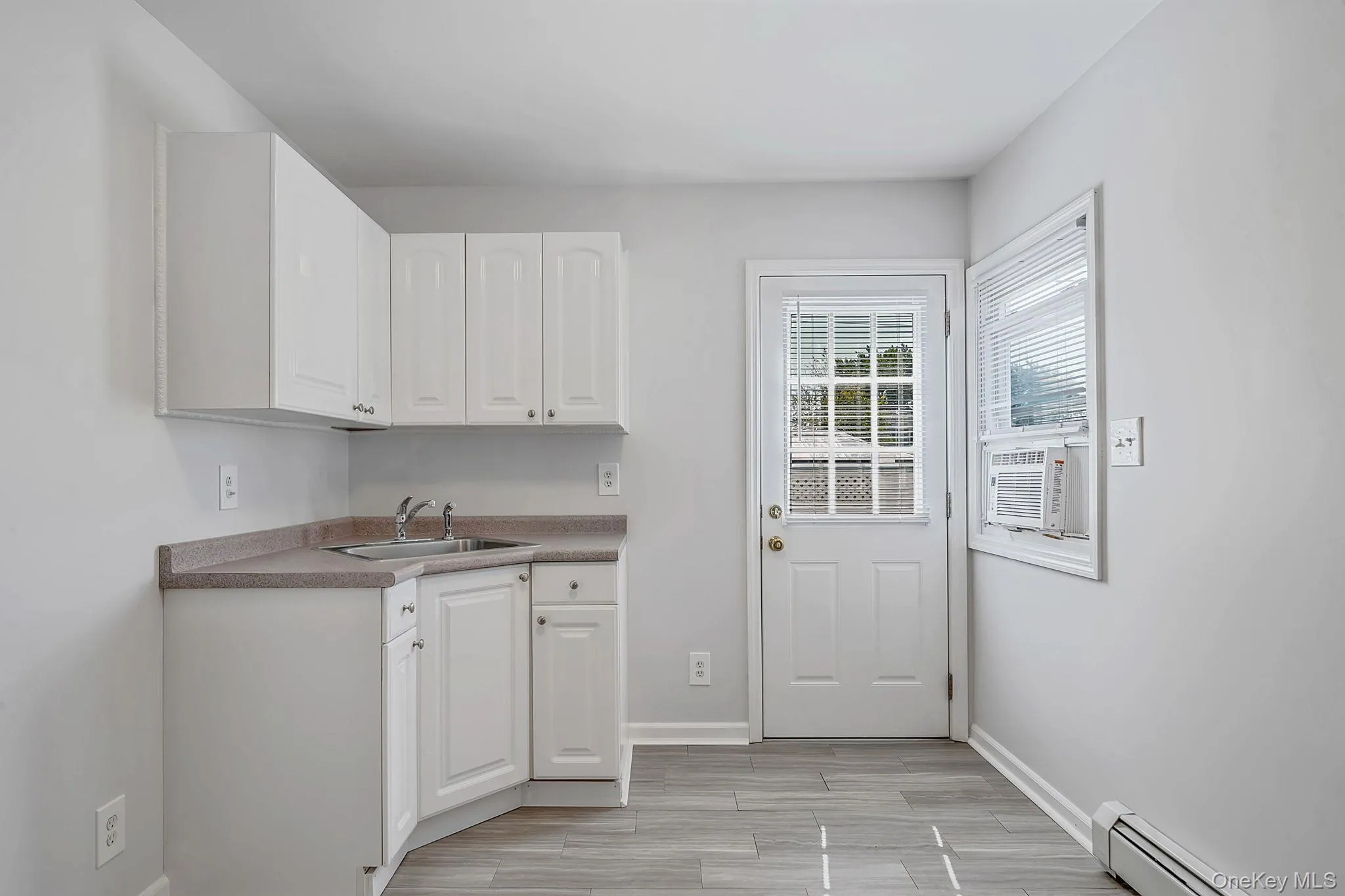 16 Salem Road, Oyster Bay, NY, 3 Bedrooms Bedrooms, 8 Rooms Rooms,3 BathroomsBathrooms,Residential,For Rent,Salem,0,1048114 16 Salem Road, Oyster Bay, NY, 3 Bedrooms Bedrooms, 8 Rooms Rooms,3 BathroomsBathrooms,Residential,For Rent,Salem,0,1048114