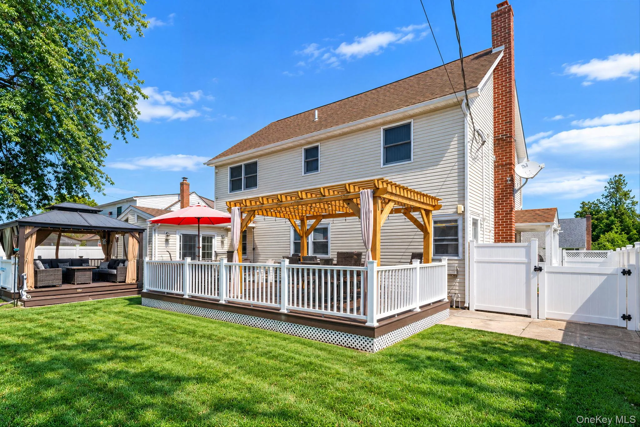 16 Salem Road, Oyster Bay, NY, 3 Bedrooms Bedrooms, 8 Rooms Rooms,3 BathroomsBathrooms,Residential,For Rent,Salem,0,1048114 16 Salem Road, Oyster Bay, NY, 3 Bedrooms Bedrooms, 8 Rooms Rooms,3 BathroomsBathrooms,Residential,For Rent,Salem,0,1048114