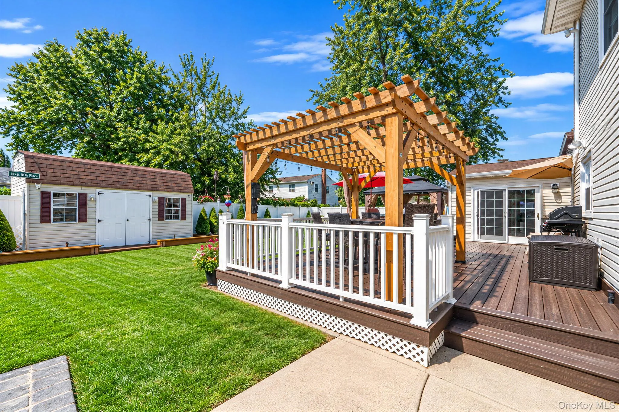 16 Salem Road, Oyster Bay, NY, 3 Bedrooms Bedrooms, 8 Rooms Rooms,3 BathroomsBathrooms,Residential,For Rent,Salem,0,1048114 16 Salem Road, Oyster Bay, NY, 3 Bedrooms Bedrooms, 8 Rooms Rooms,3 BathroomsBathrooms,Residential,For Rent,Salem,0,1048114