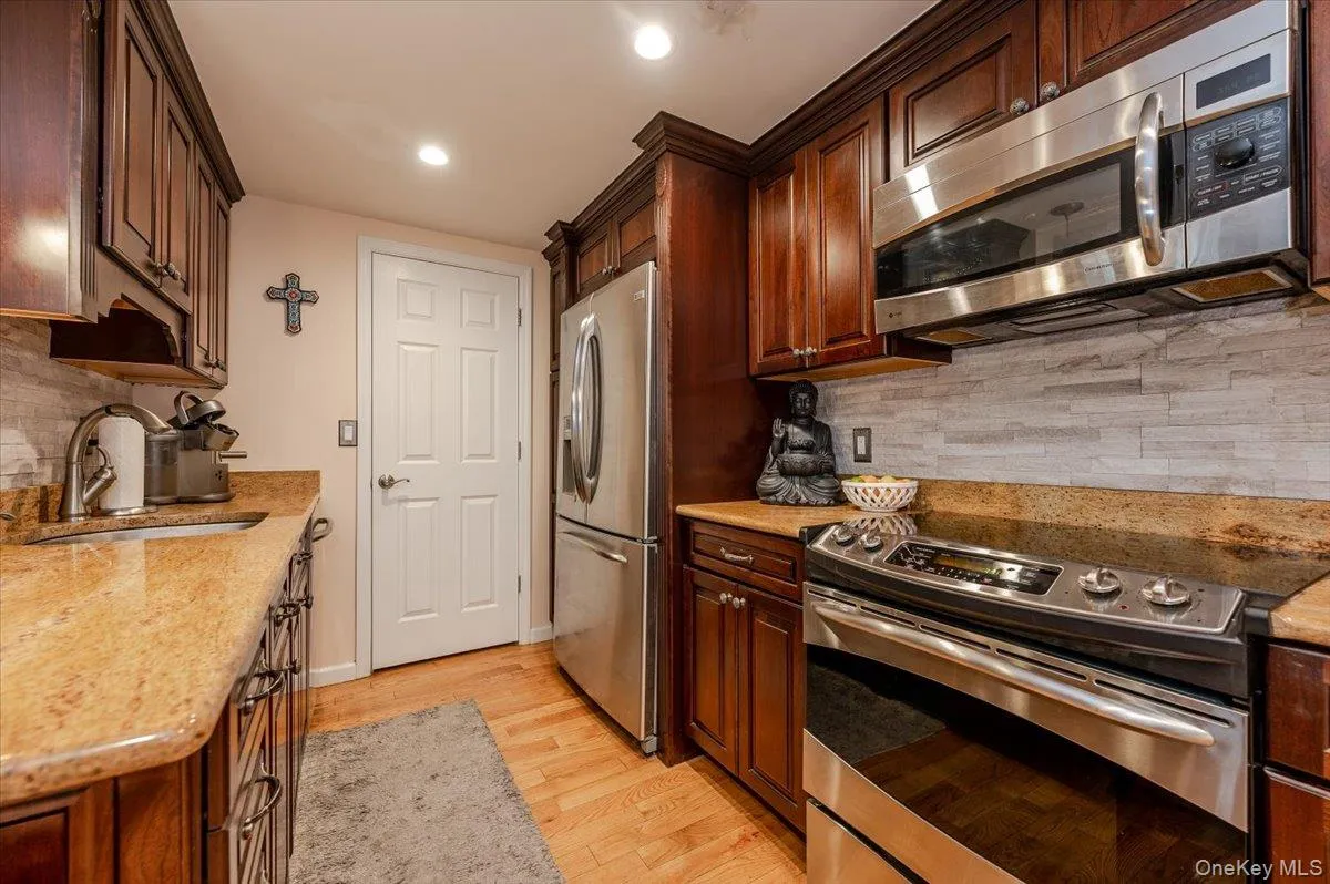 185 Park Avenue, Long Beach, NY, 2 Bedrooms Bedrooms, 4 Rooms Rooms,1 BathroomBathrooms,Residential,For Rent,Park,0,1048116 185 Park Avenue, Long Beach, NY, 2 Bedrooms Bedrooms, 4 Rooms Rooms,1 BathroomBathrooms,Residential,For Rent,Park,0,1048116