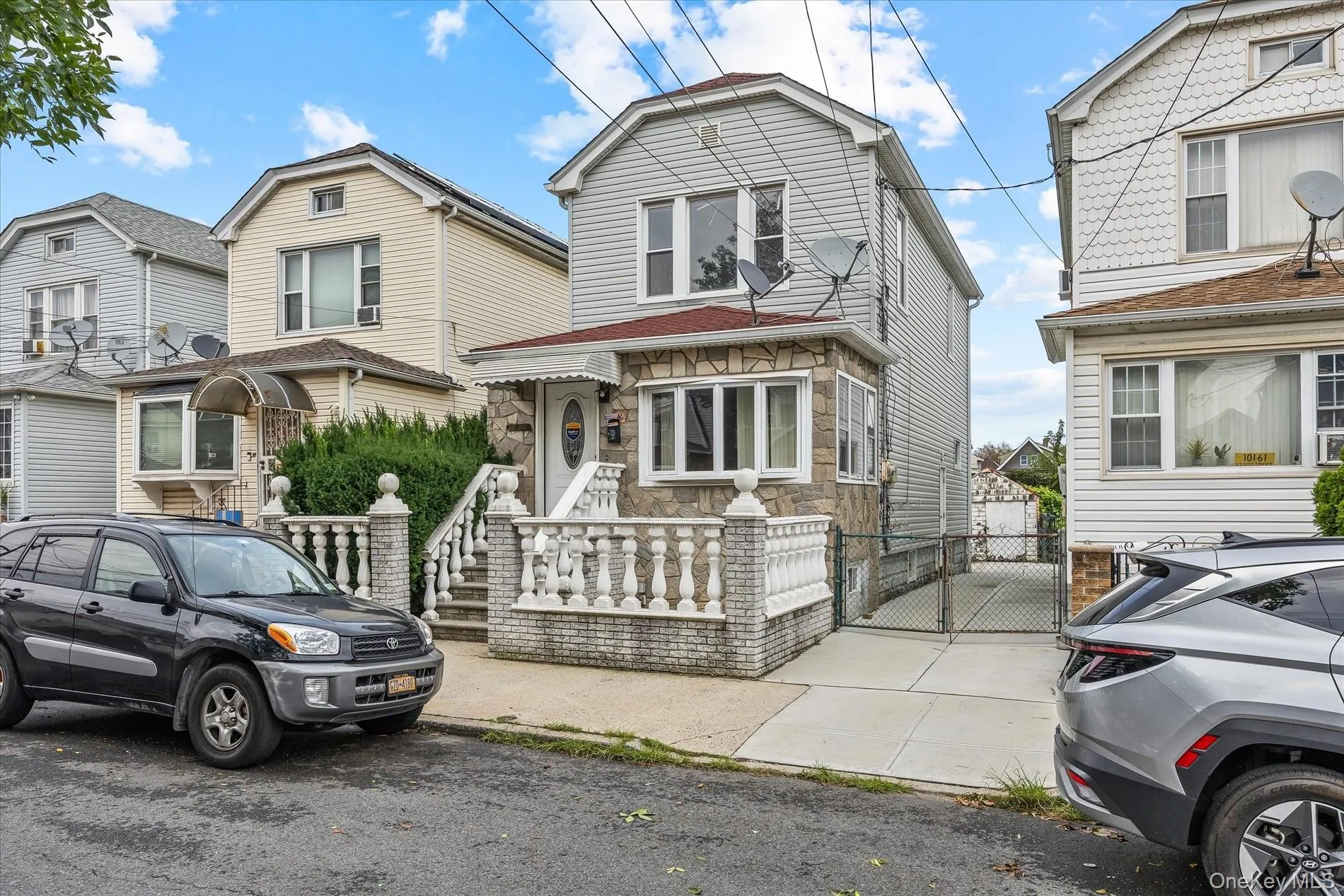 101-59 133rd Street, New York, NY, 3 Bedrooms Bedrooms, 5 Rooms Rooms,2 BathroomsBathrooms,Residential,For Rent,133rd,0,1048117 101-59 133rd Street, New York, NY, 3 Bedrooms Bedrooms, 5 Rooms Rooms,2 BathroomsBathrooms,Residential,For Rent,133rd,0,1048117