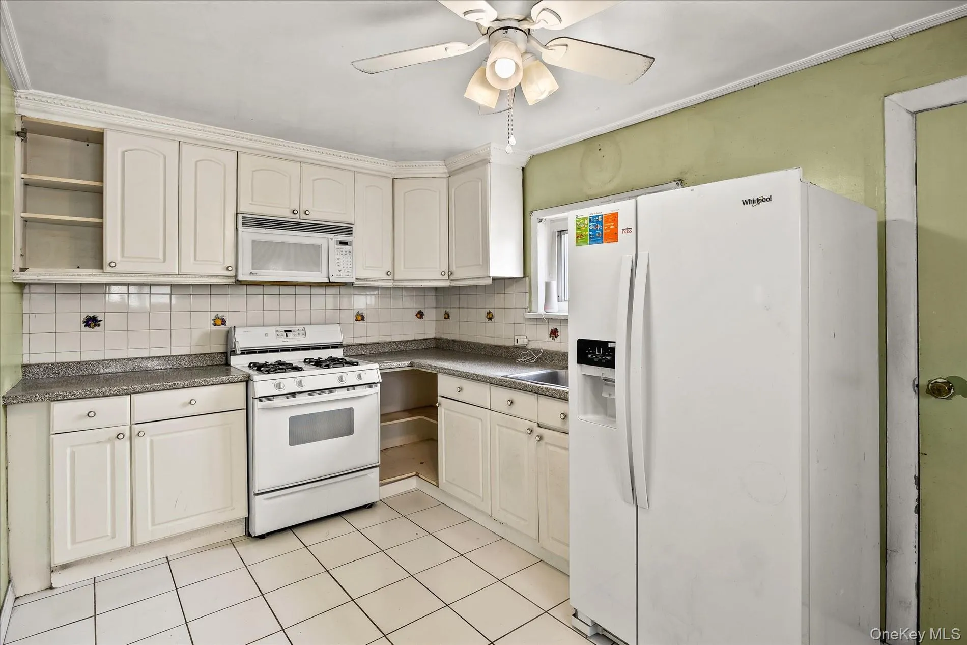 101-59 133rd Street, New York, NY, 3 Bedrooms Bedrooms, 5 Rooms Rooms,2 BathroomsBathrooms,Residential,For Rent,133rd,0,1048117 101-59 133rd Street, New York, NY, 3 Bedrooms Bedrooms, 5 Rooms Rooms,2 BathroomsBathrooms,Residential,For Rent,133rd,0,1048117