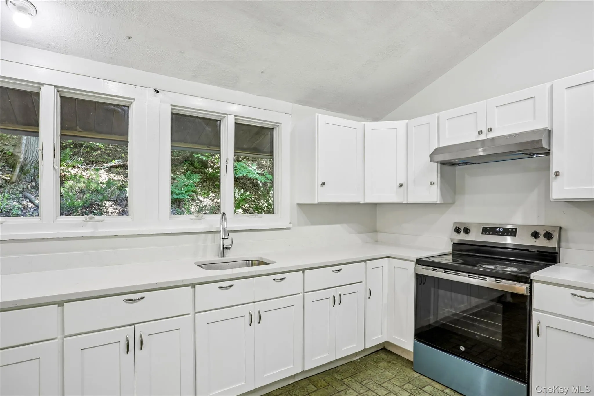 951 Haverstraw Road, Ramapo, NY, 4 Bedrooms Bedrooms, 27 Rooms Rooms,2 BathroomsBathrooms,Residential,For Rent,Haverstraw,0,1048122 951 Haverstraw Road, Ramapo, NY, 4 Bedrooms Bedrooms, 27 Rooms Rooms,2 BathroomsBathrooms,Residential,For Rent,Haverstraw,0,1048122