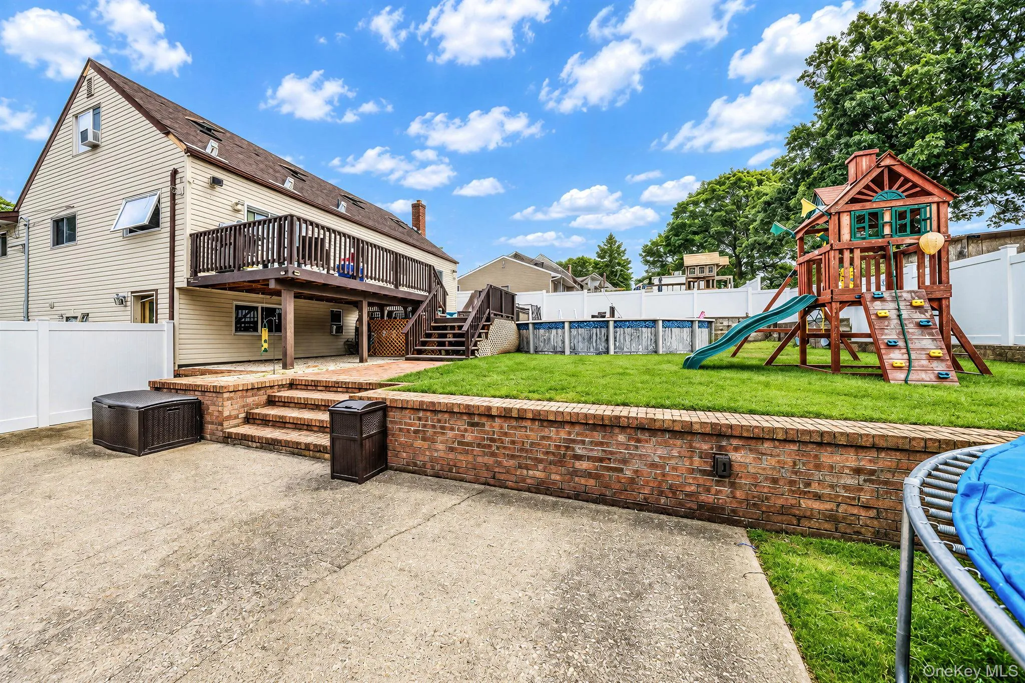 12 Carston Street, Brookhaven, NY, 6 Bedrooms Bedrooms, 11 Rooms Rooms,3 BathroomsBathrooms,Residential,For Rent,Carston,0,1048125 12 Carston Street, Brookhaven, NY, 6 Bedrooms Bedrooms, 11 Rooms Rooms,3 BathroomsBathrooms,Residential,For Rent,Carston,0,1048125