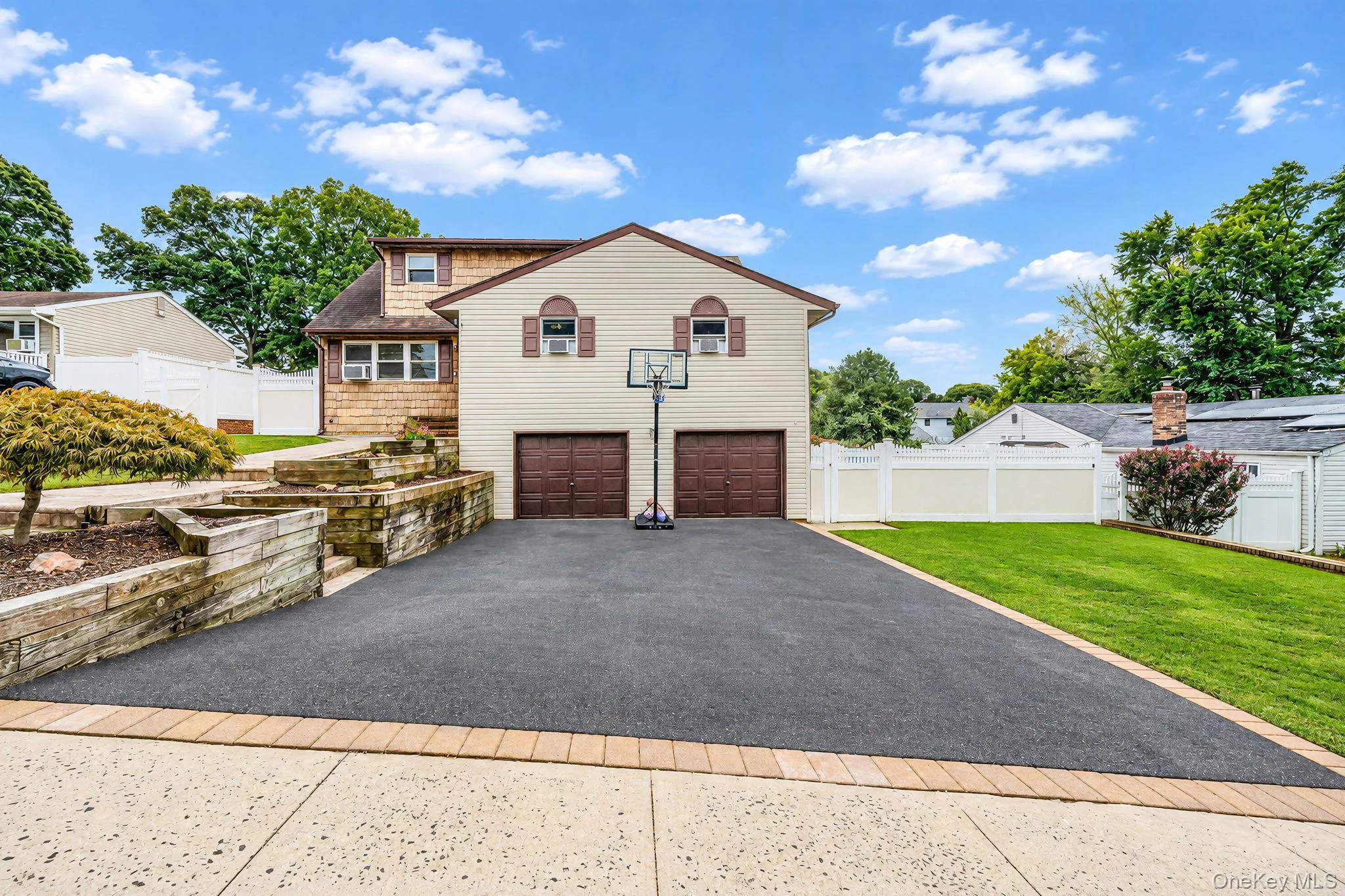 12 Carston Street, Brookhaven, NY, 6 Bedrooms Bedrooms, 11 Rooms Rooms,3 BathroomsBathrooms,Residential,For Rent,Carston,0,1048125 12 Carston Street, Brookhaven, NY, 6 Bedrooms Bedrooms, 11 Rooms Rooms,3 BathroomsBathrooms,Residential,For Rent,Carston,0,1048125