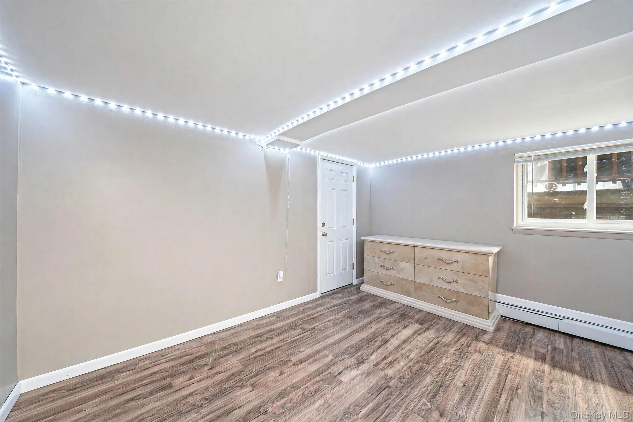 12 Carston Street, Brookhaven, NY, 6 Bedrooms Bedrooms, 11 Rooms Rooms,3 BathroomsBathrooms,Residential,For Rent,Carston,0,1048125 12 Carston Street, Brookhaven, NY, 6 Bedrooms Bedrooms, 11 Rooms Rooms,3 BathroomsBathrooms,Residential,For Rent,Carston,0,1048125