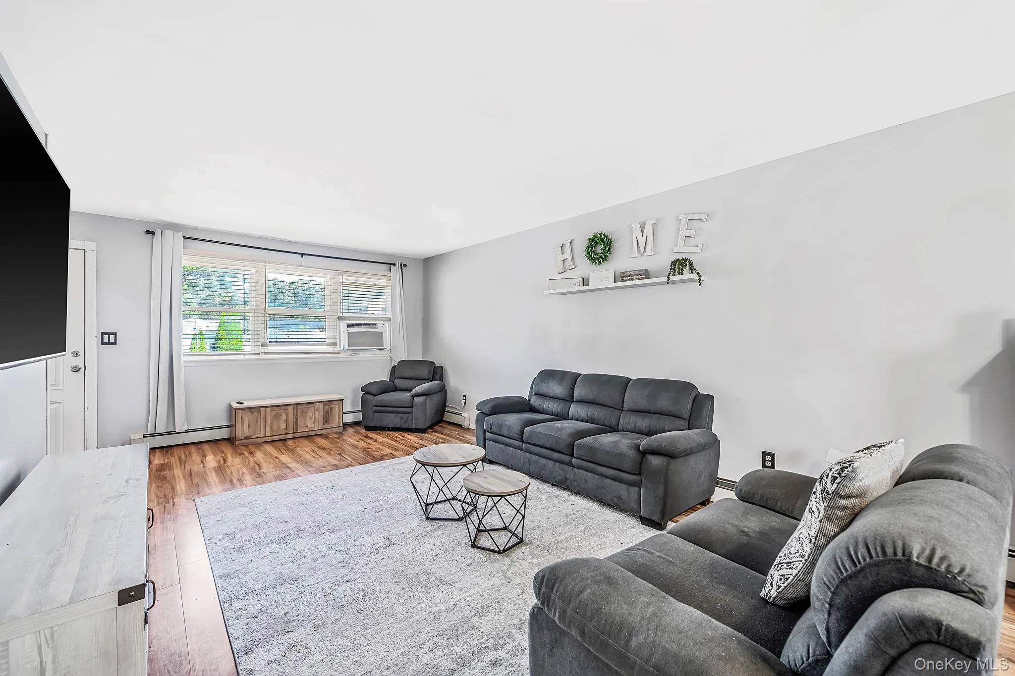 12 Carston Street, Brookhaven, NY, 6 Bedrooms Bedrooms, 11 Rooms Rooms,3 BathroomsBathrooms,Residential,For Rent,Carston,0,1048125 12 Carston Street, Brookhaven, NY, 6 Bedrooms Bedrooms, 11 Rooms Rooms,3 BathroomsBathrooms,Residential,For Rent,Carston,0,1048125