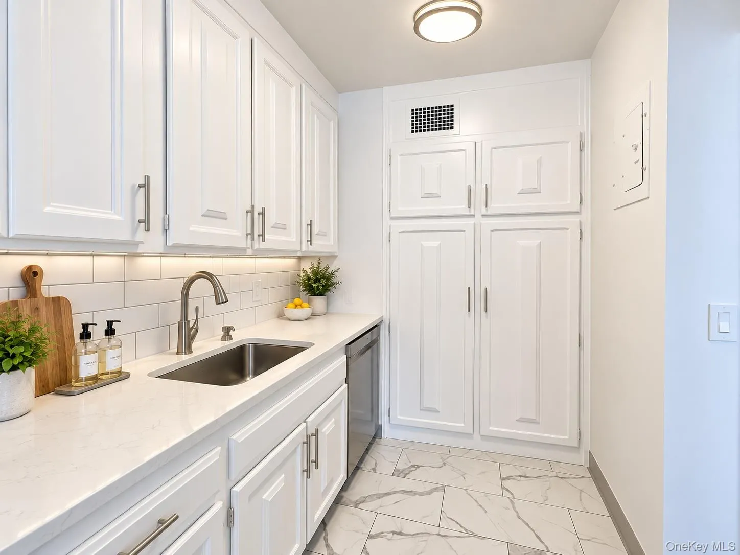 30 Lake Street, White Plains, NY, 1 Bedroom Bedrooms, 4 Room Rooms,1 BathroomBathrooms,Residential Lease,For Rent,Lake,0,1048134 30 Lake Street, White Plains, NY, 1 Bedroom Bedrooms, 4 Room Rooms,1 BathroomBathrooms,Residential Lease,For Rent,Lake,0,1048134