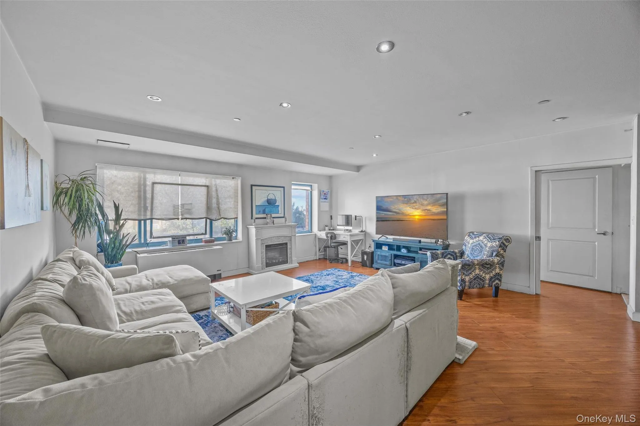 136 Beach 117th Street, New York, NY, 2 Bedrooms Bedrooms, 3 Rooms Rooms,2 BathroomsBathrooms,Residential,For Rent,Beach 117th,0,1048135 136 Beach 117th Street, New York, NY, 2 Bedrooms Bedrooms, 3 Rooms Rooms,2 BathroomsBathrooms,Residential,For Rent,Beach 117th,0,1048135