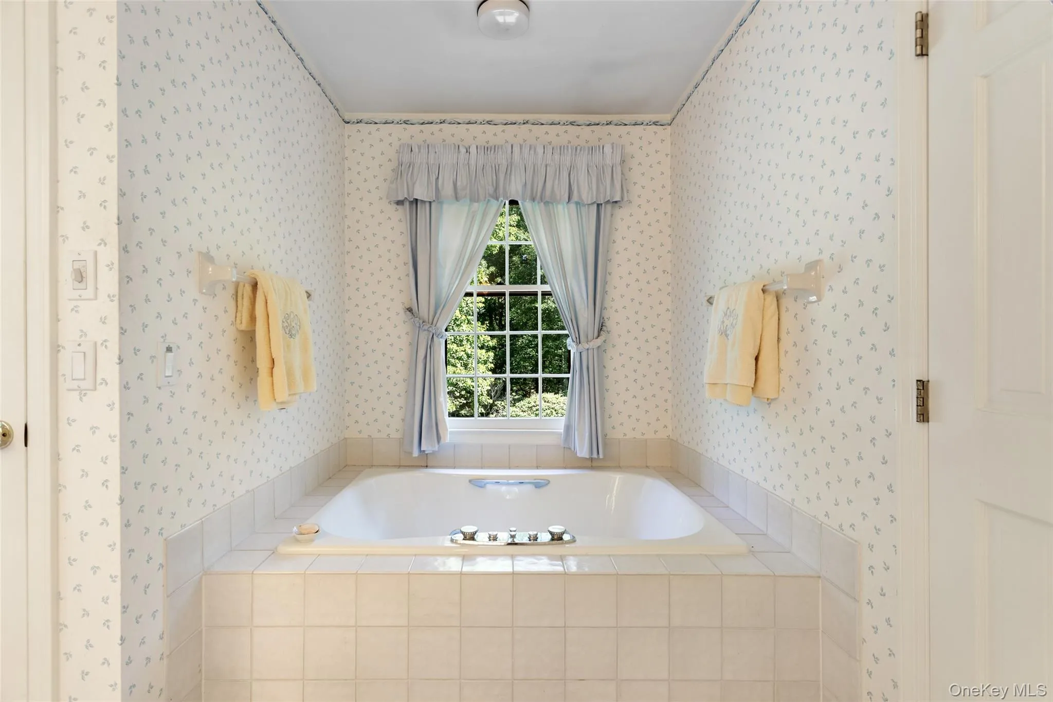 29 Bender Way, Pound Ridge, NY, 4 Bedrooms Bedrooms, 11 Rooms Rooms,3 BathroomsBathrooms,Residential,For Rent,Bender,0,1048139 29 Bender Way, Pound Ridge, NY, 4 Bedrooms Bedrooms, 11 Rooms Rooms,3 BathroomsBathrooms,Residential,For Rent,Bender,0,1048139
