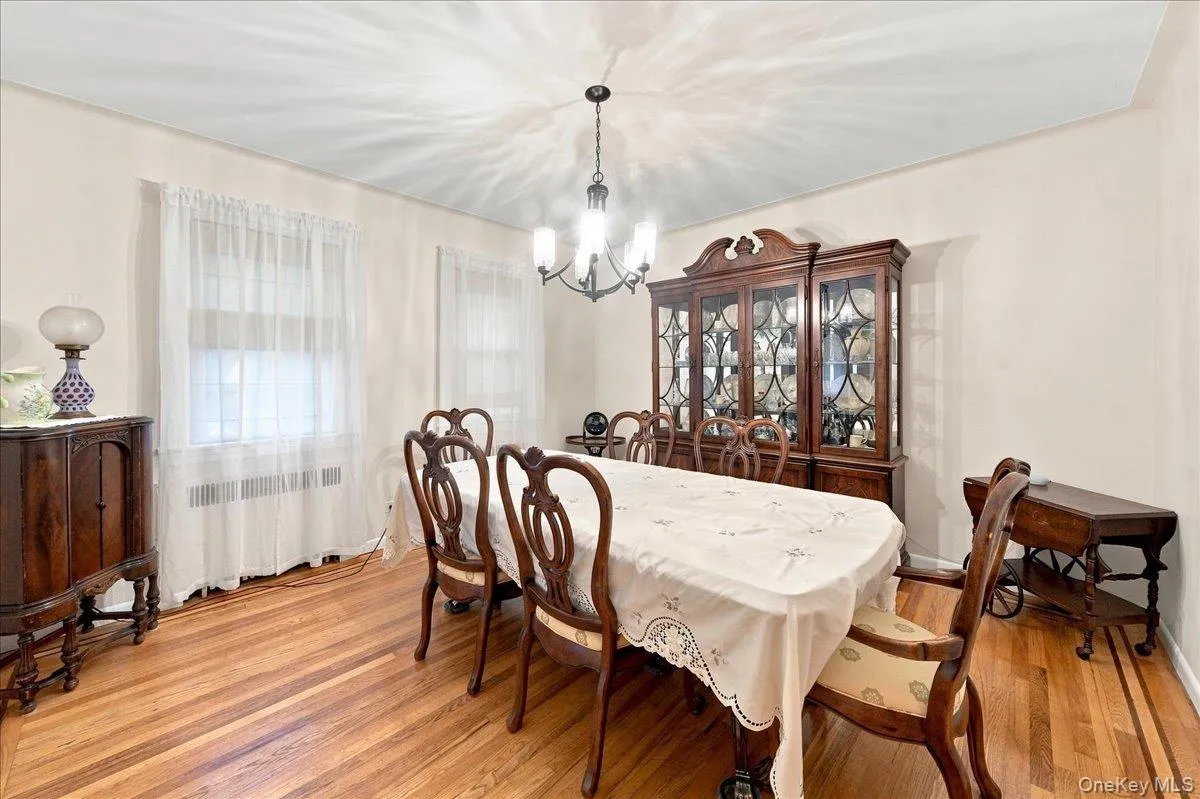 4 Holly Street, Yonkers, NY, 3 Bedrooms Bedrooms, 7 Rooms Rooms,2 BathroomsBathrooms,Residential,For Rent,Holly,0,1048144 4 Holly Street, Yonkers, NY, 3 Bedrooms Bedrooms, 7 Rooms Rooms,2 BathroomsBathrooms,Residential,For Rent,Holly,0,1048144