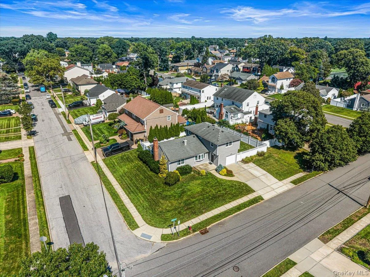 1845 Relyea Drive, Hempstead, NY, 4 Bedrooms Bedrooms, 7 Rooms Rooms,3 BathroomsBathrooms,Residential,For Rent,Relyea,0,1048147 1845 Relyea Drive, Hempstead, NY, 4 Bedrooms Bedrooms, 7 Rooms Rooms,3 BathroomsBathrooms,Residential,For Rent,Relyea,0,1048147