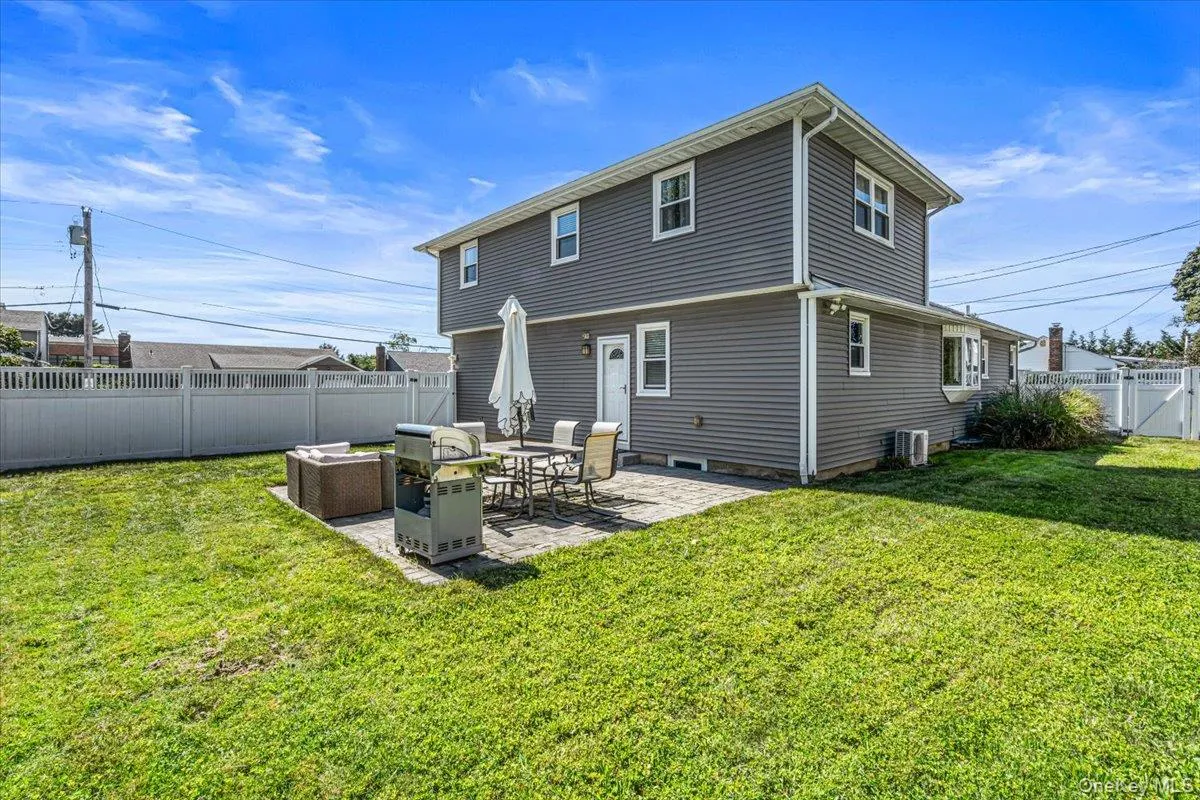 1845 Relyea Drive, Hempstead, NY, 4 Bedrooms Bedrooms, 7 Rooms Rooms,3 BathroomsBathrooms,Residential,For Rent,Relyea,0,1048147 1845 Relyea Drive, Hempstead, NY, 4 Bedrooms Bedrooms, 7 Rooms Rooms,3 BathroomsBathrooms,Residential,For Rent,Relyea,0,1048147