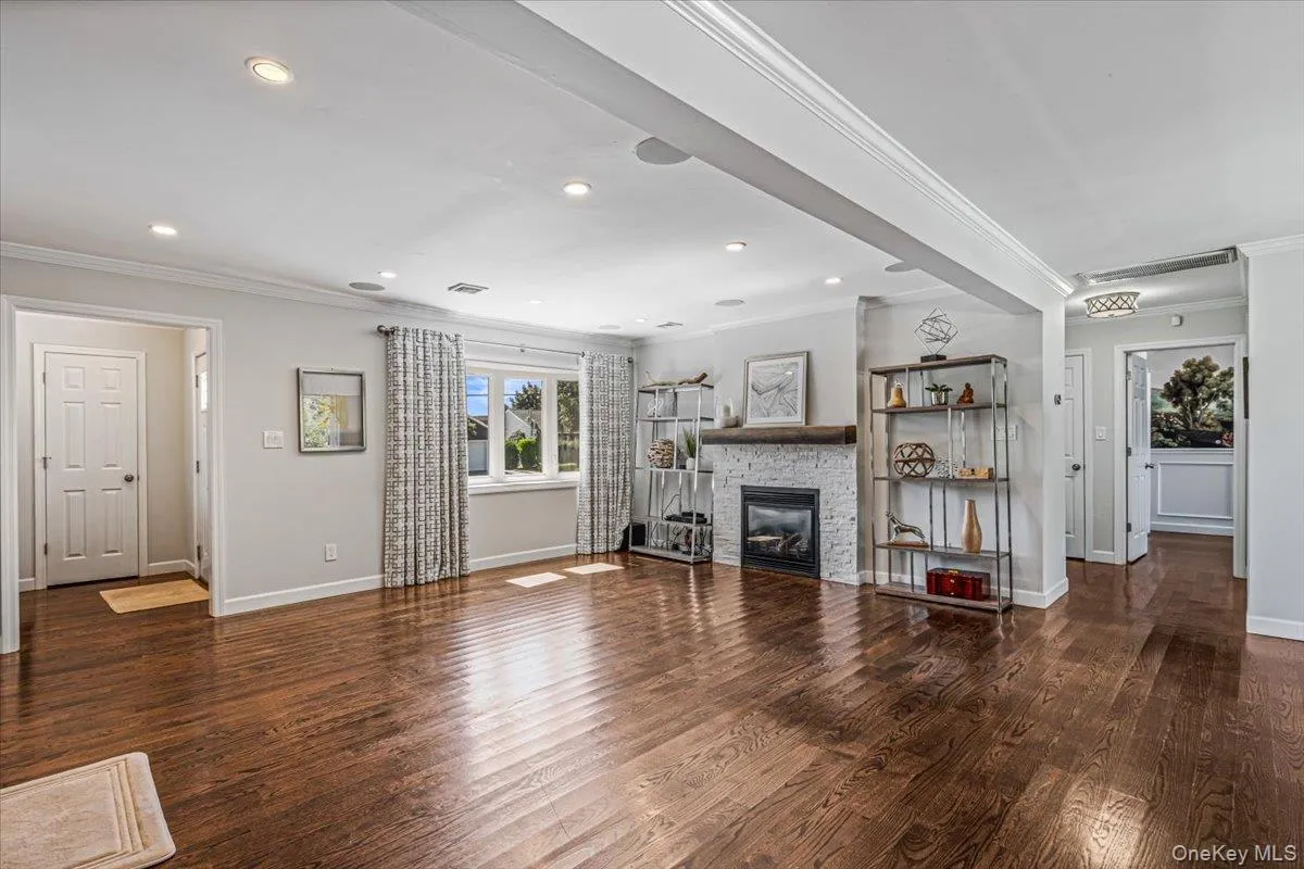 1845 Relyea Drive, Hempstead, NY, 4 Bedrooms Bedrooms, 7 Rooms Rooms,3 BathroomsBathrooms,Residential,For Rent,Relyea,0,1048147 1845 Relyea Drive, Hempstead, NY, 4 Bedrooms Bedrooms, 7 Rooms Rooms,3 BathroomsBathrooms,Residential,For Rent,Relyea,0,1048147