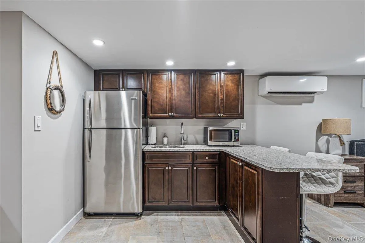 1845 Relyea Drive, Hempstead, NY, 4 Bedrooms Bedrooms, 7 Rooms Rooms,3 BathroomsBathrooms,Residential,For Rent,Relyea,0,1048147 1845 Relyea Drive, Hempstead, NY, 4 Bedrooms Bedrooms, 7 Rooms Rooms,3 BathroomsBathrooms,Residential,For Rent,Relyea,0,1048147