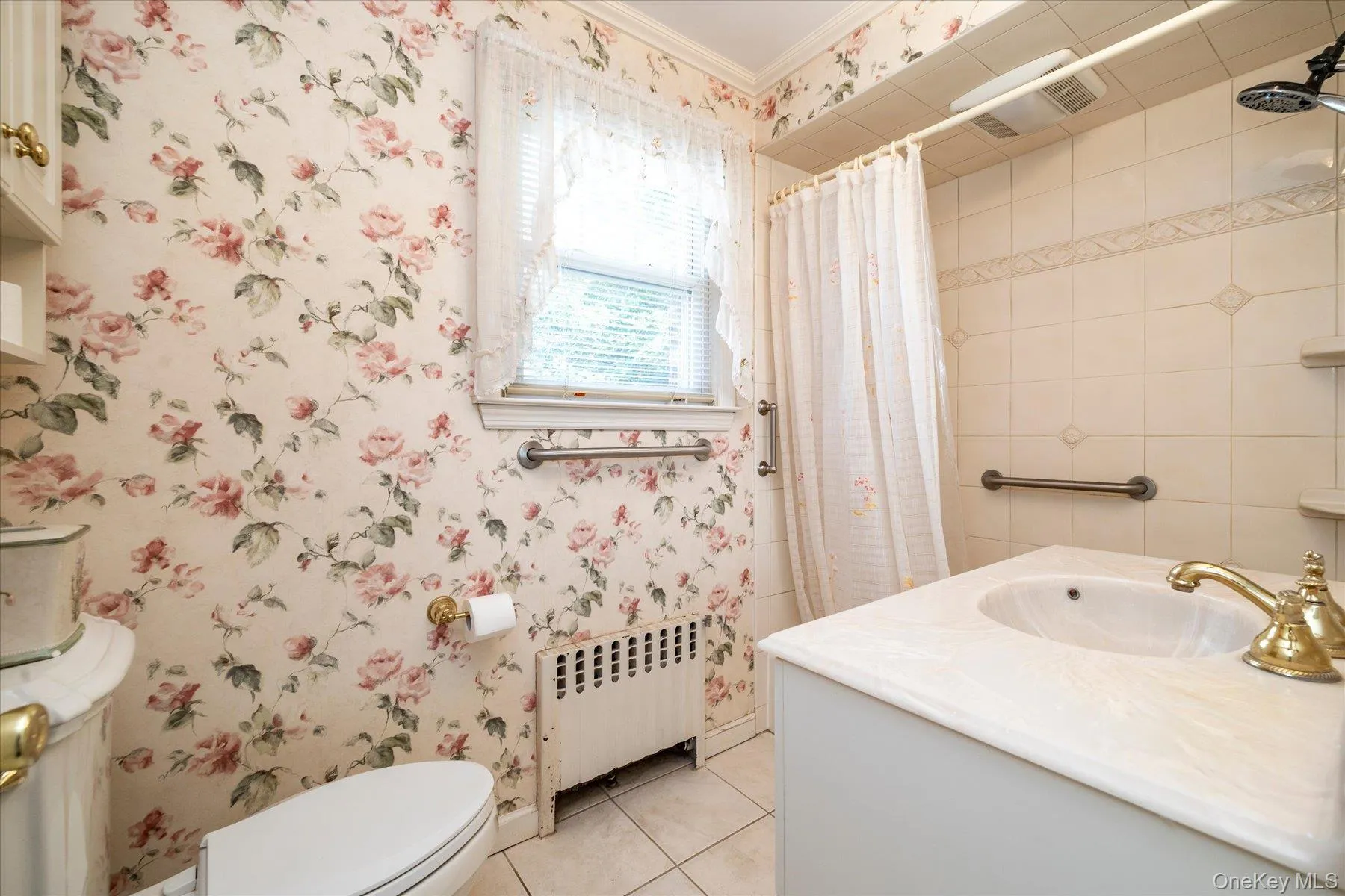 38 Fern Street, Hempstead, NY, 3 Bedrooms Bedrooms, 8 Rooms Rooms,3 BathroomsBathrooms,Residential,For Rent,Fern,0,1048148 38 Fern Street, Hempstead, NY, 3 Bedrooms Bedrooms, 8 Rooms Rooms,3 BathroomsBathrooms,Residential,For Rent,Fern,0,1048148