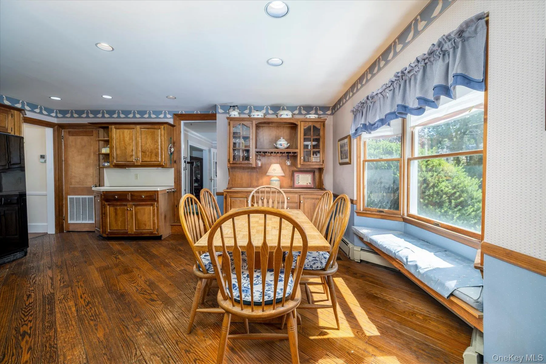 38 Fern Street, Hempstead, NY, 3 Bedrooms Bedrooms, 8 Rooms Rooms,3 BathroomsBathrooms,Residential,For Rent,Fern,0,1048148 38 Fern Street, Hempstead, NY, 3 Bedrooms Bedrooms, 8 Rooms Rooms,3 BathroomsBathrooms,Residential,For Rent,Fern,0,1048148