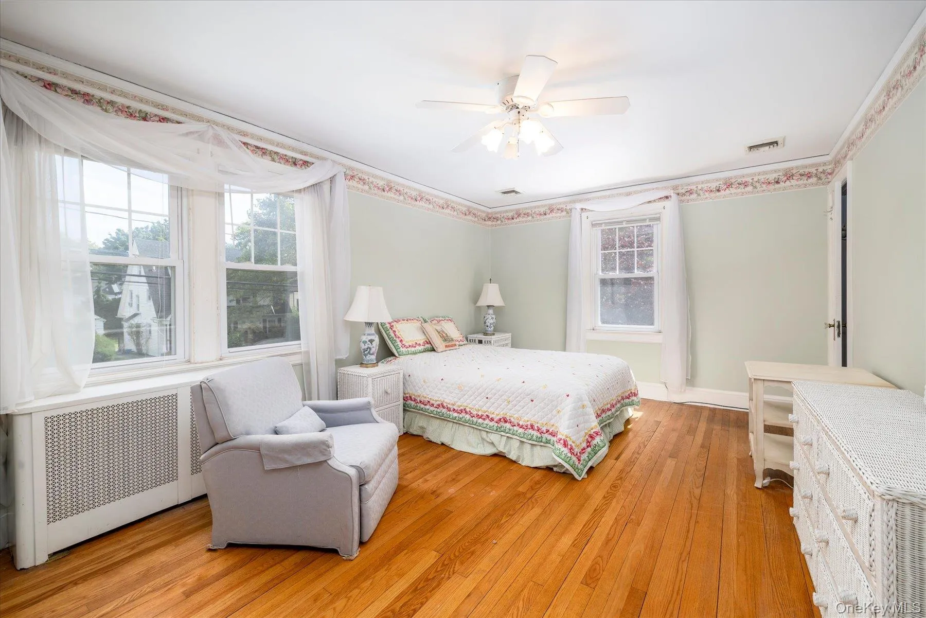 38 Fern Street, Hempstead, NY, 3 Bedrooms Bedrooms, 8 Rooms Rooms,3 BathroomsBathrooms,Residential,For Rent,Fern,0,1048148 38 Fern Street, Hempstead, NY, 3 Bedrooms Bedrooms, 8 Rooms Rooms,3 BathroomsBathrooms,Residential,For Rent,Fern,0,1048148