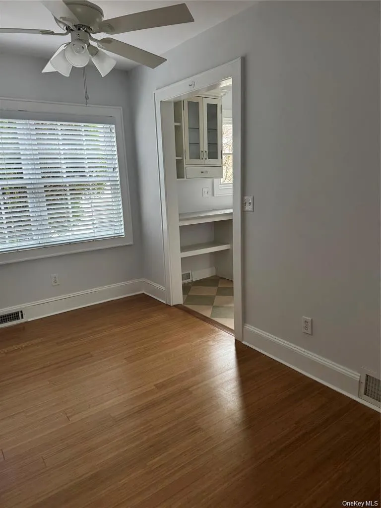 46 Clayton Avenue, Hempstead, NY, 3 Bedrooms Bedrooms, 6 Rooms Rooms,2 BathroomsBathrooms,Residential Lease,For Rent,Clayton,0,1048149 46 Clayton Avenue, Hempstead, NY, 3 Bedrooms Bedrooms, 6 Rooms Rooms,2 BathroomsBathrooms,Residential Lease,For Rent,Clayton,0,1048149
