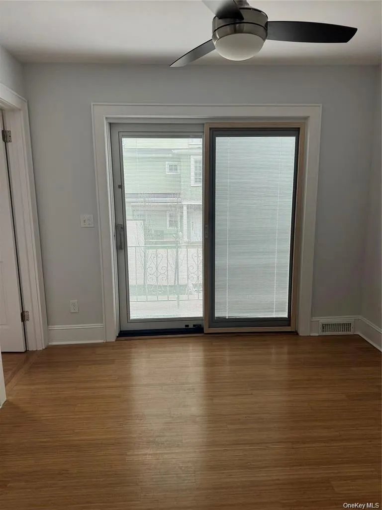46 Clayton Avenue, Hempstead, NY, 3 Bedrooms Bedrooms, 6 Rooms Rooms,2 BathroomsBathrooms,Residential Lease,For Rent,Clayton,0,1048149 46 Clayton Avenue, Hempstead, NY, 3 Bedrooms Bedrooms, 6 Rooms Rooms,2 BathroomsBathrooms,Residential Lease,For Rent,Clayton,0,1048149