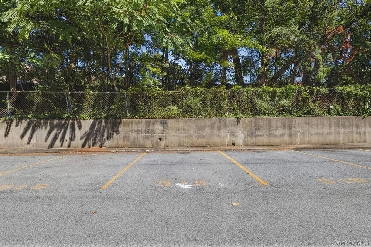 2 Sadore Lane, Yonkers, NY, 2 Bedrooms Bedrooms, 4 Rooms Rooms,1 BathroomBathrooms,Residential Lease,For Rent,Sadore Lane,0,1048151 2 Sadore Lane, Yonkers, NY, 2 Bedrooms Bedrooms, 4 Rooms Rooms,1 BathroomBathrooms,Residential Lease,For Rent,Sadore Lane,0,1048151