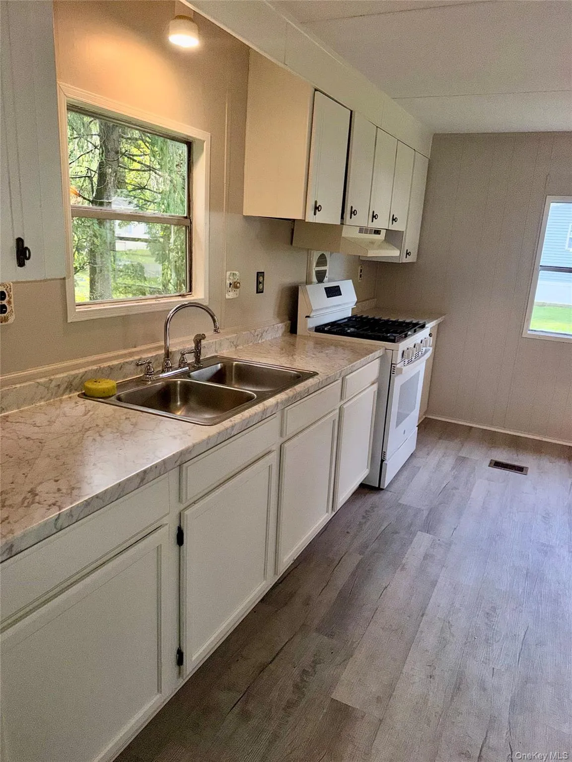 6 Oahu Lane, Plattekill, NY, 2 Bedrooms Bedrooms, 5 Rooms Rooms,1 BathroomBathrooms,Residential,For Rent,Oahu,0,1048152 6 Oahu Lane, Plattekill, NY, 2 Bedrooms Bedrooms, 5 Rooms Rooms,1 BathroomBathrooms,Residential,For Rent,Oahu,0,1048152